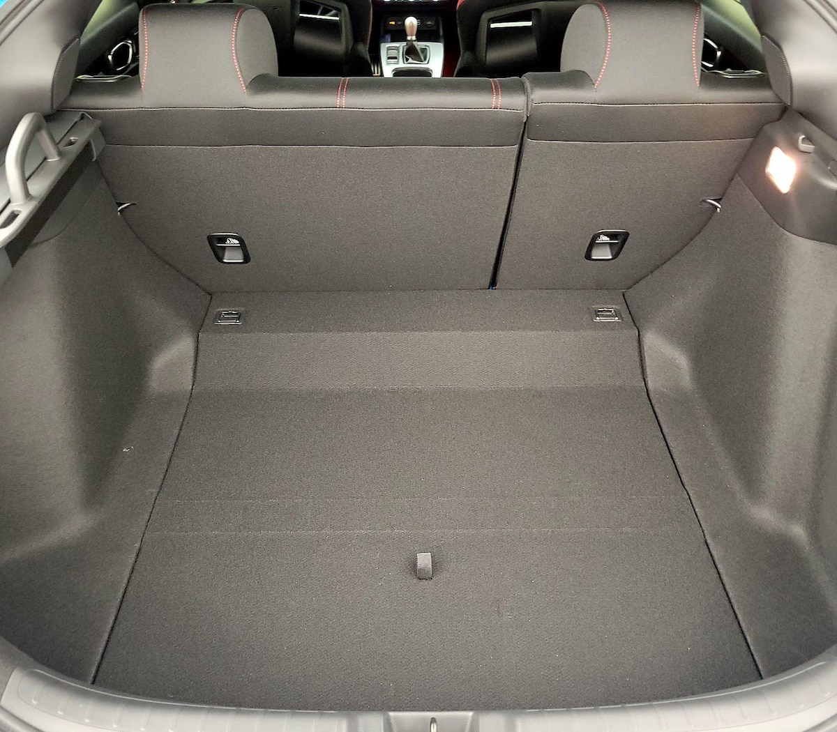 Trunk/Cargo (Seats Up)