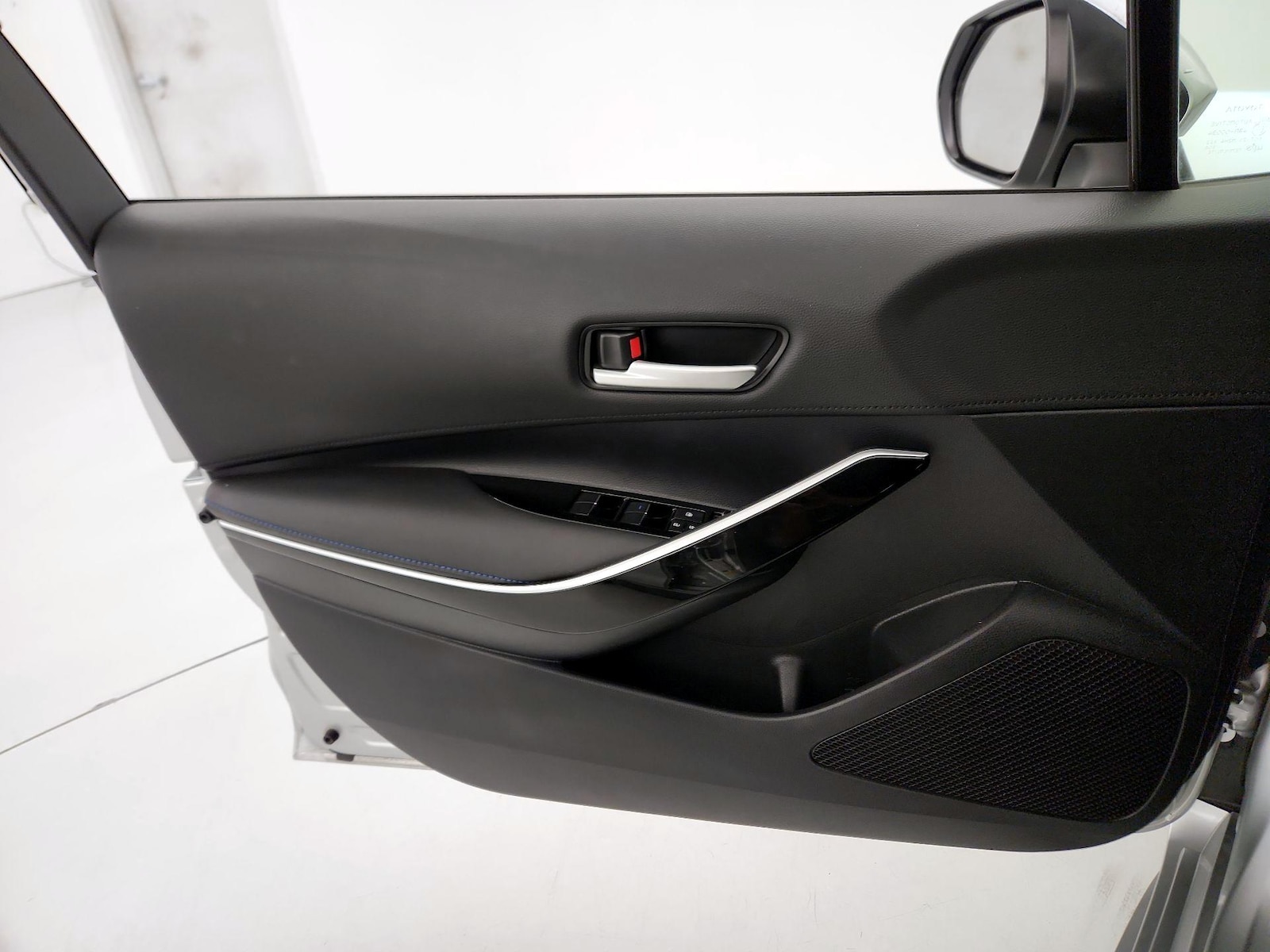 2020 Toyota Corolla XSE - Photo 13