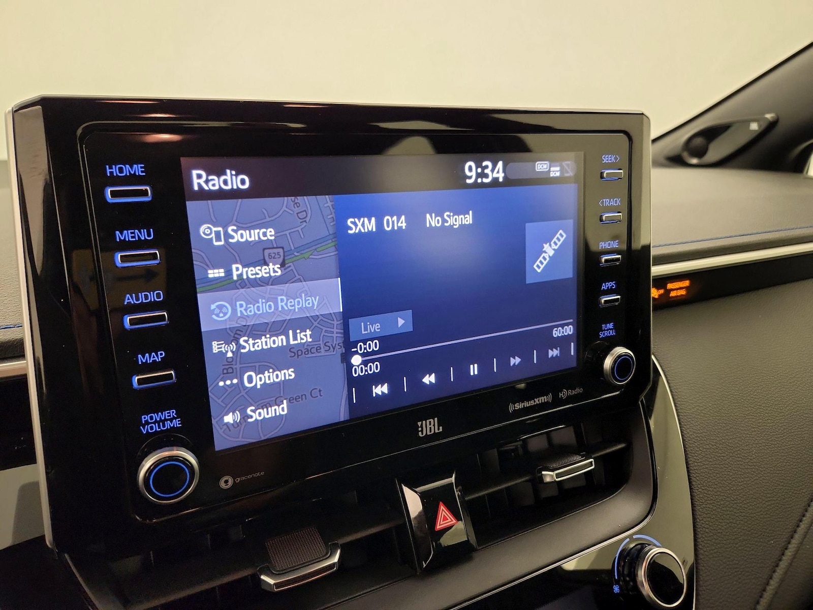 2020 Toyota Corolla XSE - Photo 17