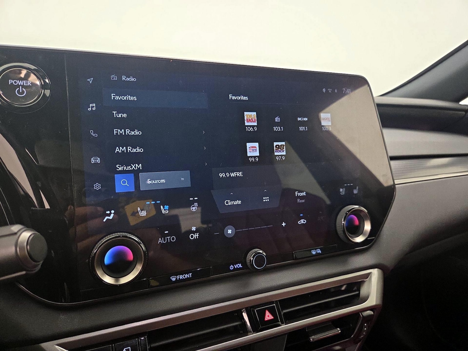 2023 Lexus RX Hybrid 500h - Photo 16