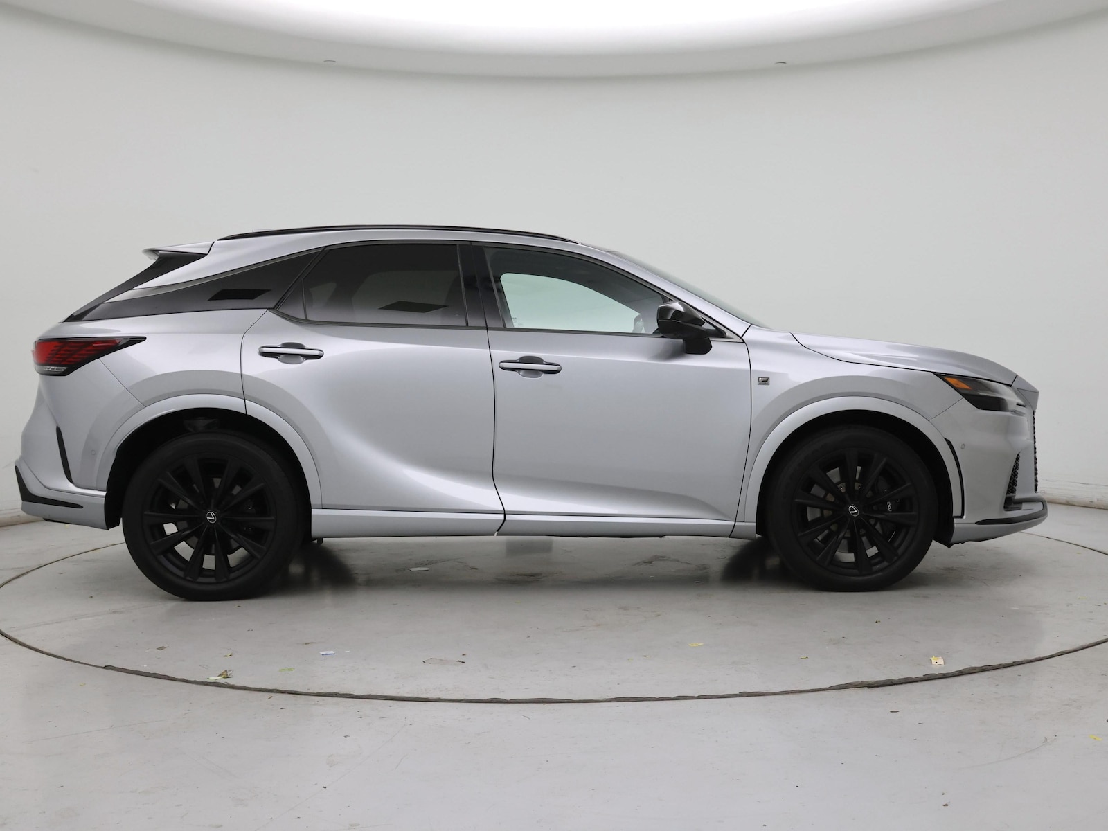 2023 Lexus RX Hybrid 500h - Photo 8