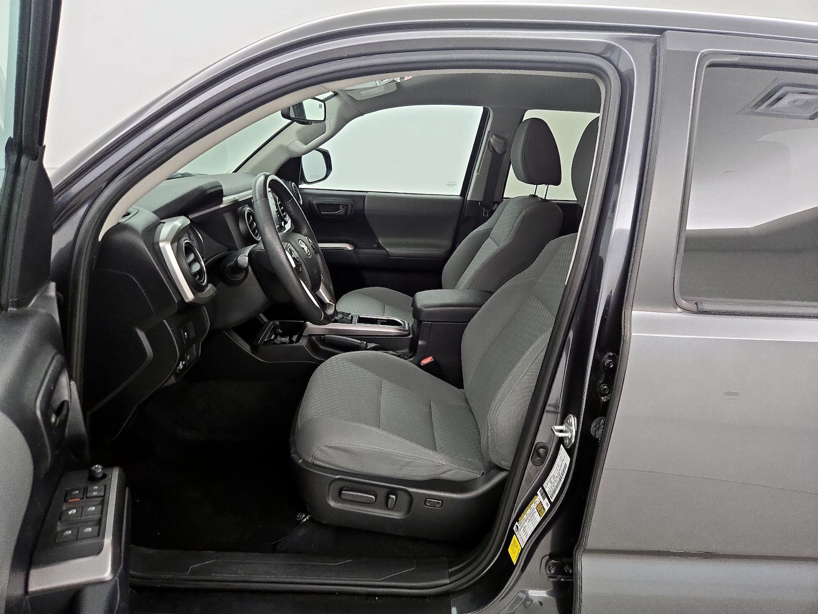 Power Seat(s) & Side Airbags