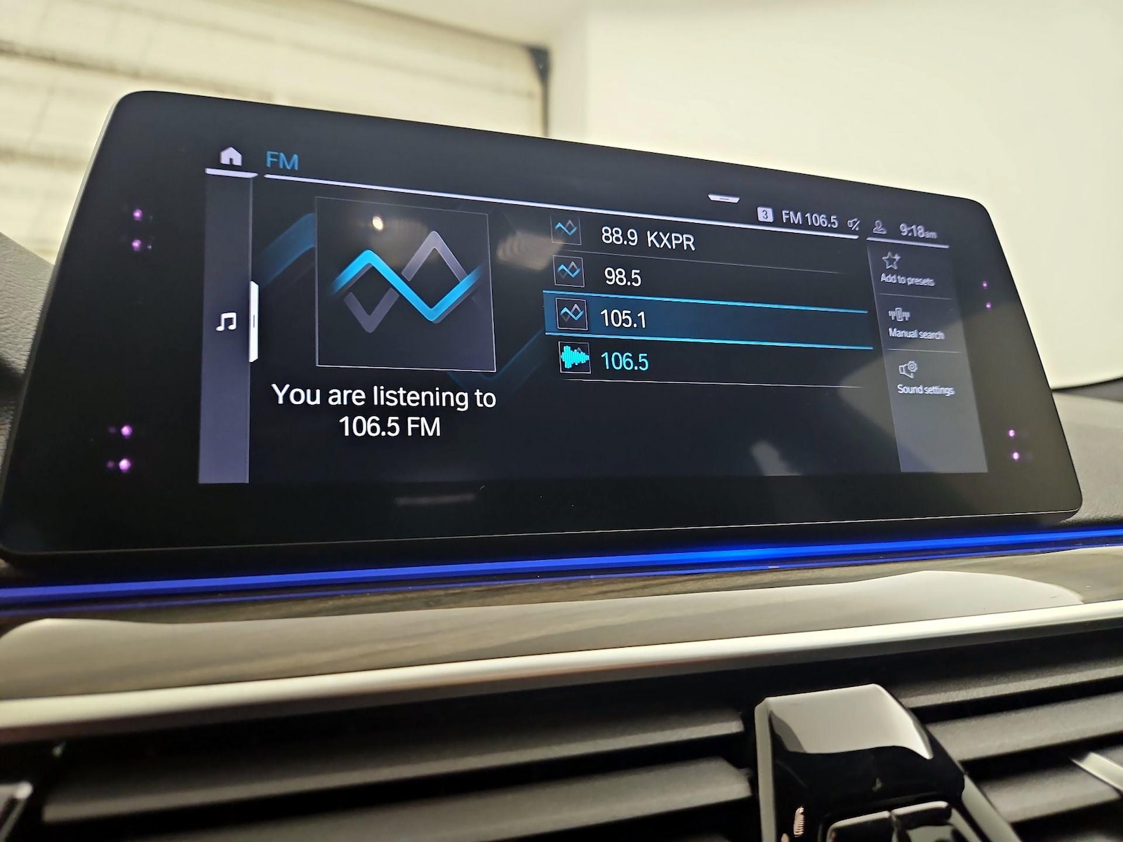 2020 BMW 5 Series 530e - Photo 17