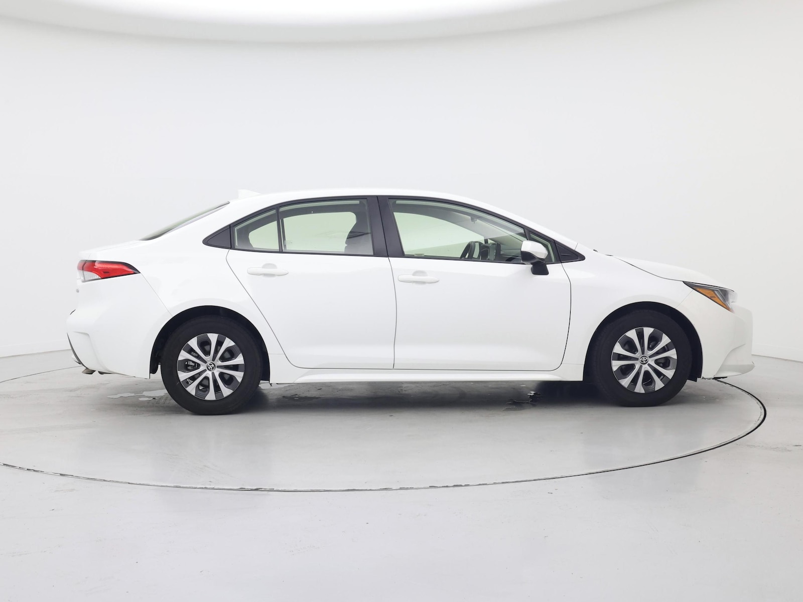 2022 Toyota Corolla LE - Photo 8