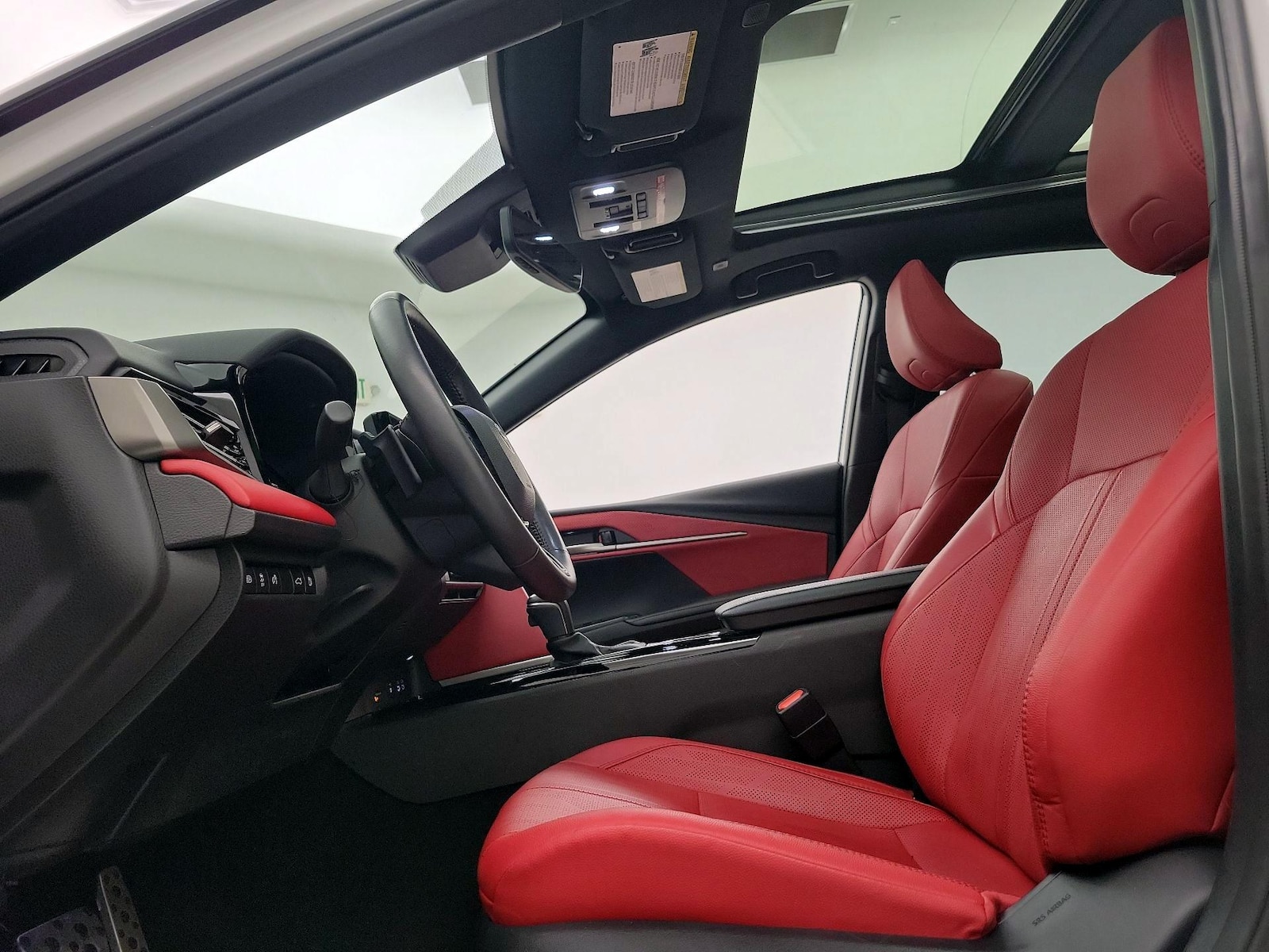 2025 Toyota Camry XSE - Photo 20