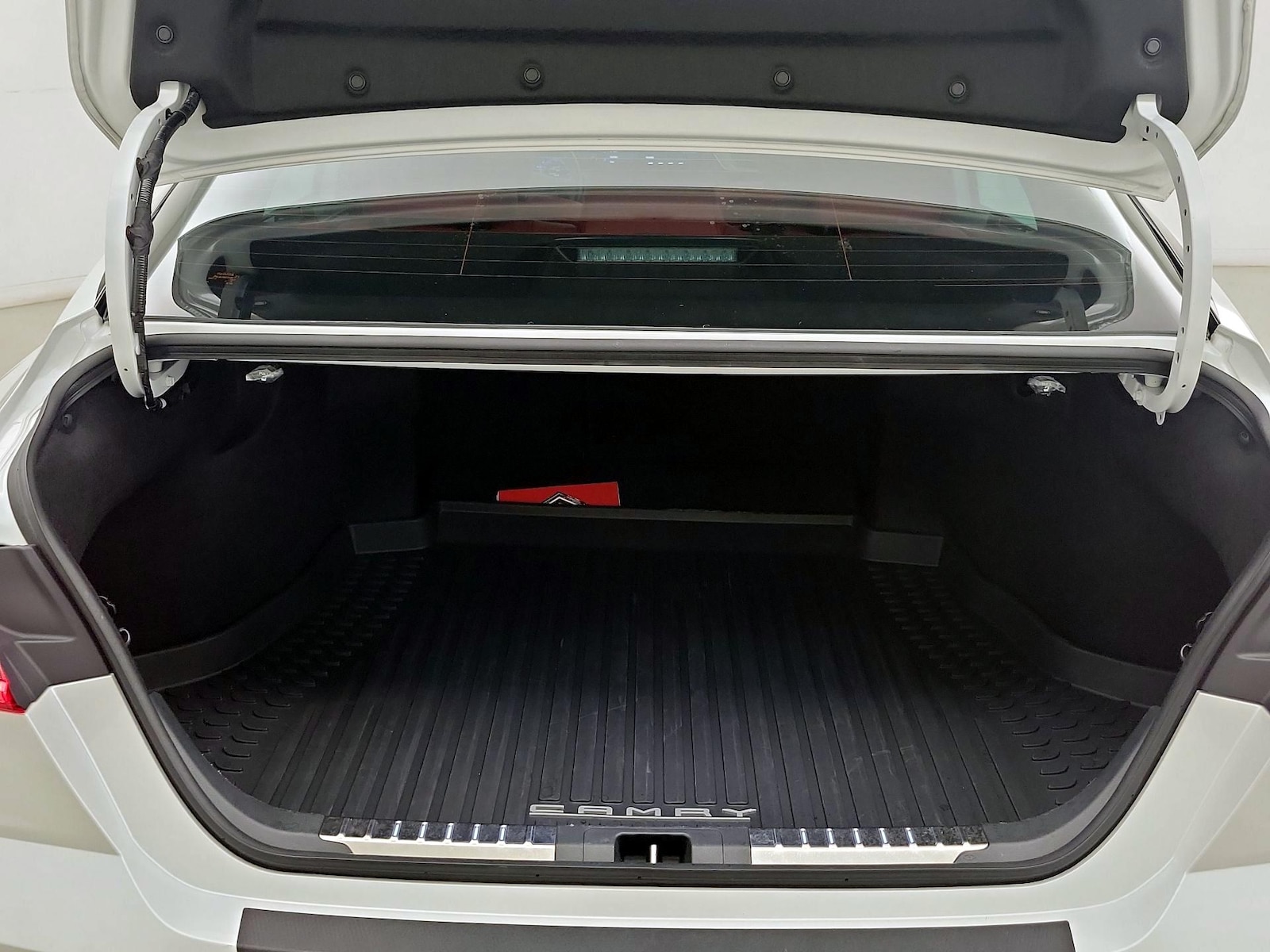 2025 Toyota Camry XSE - Photo 23