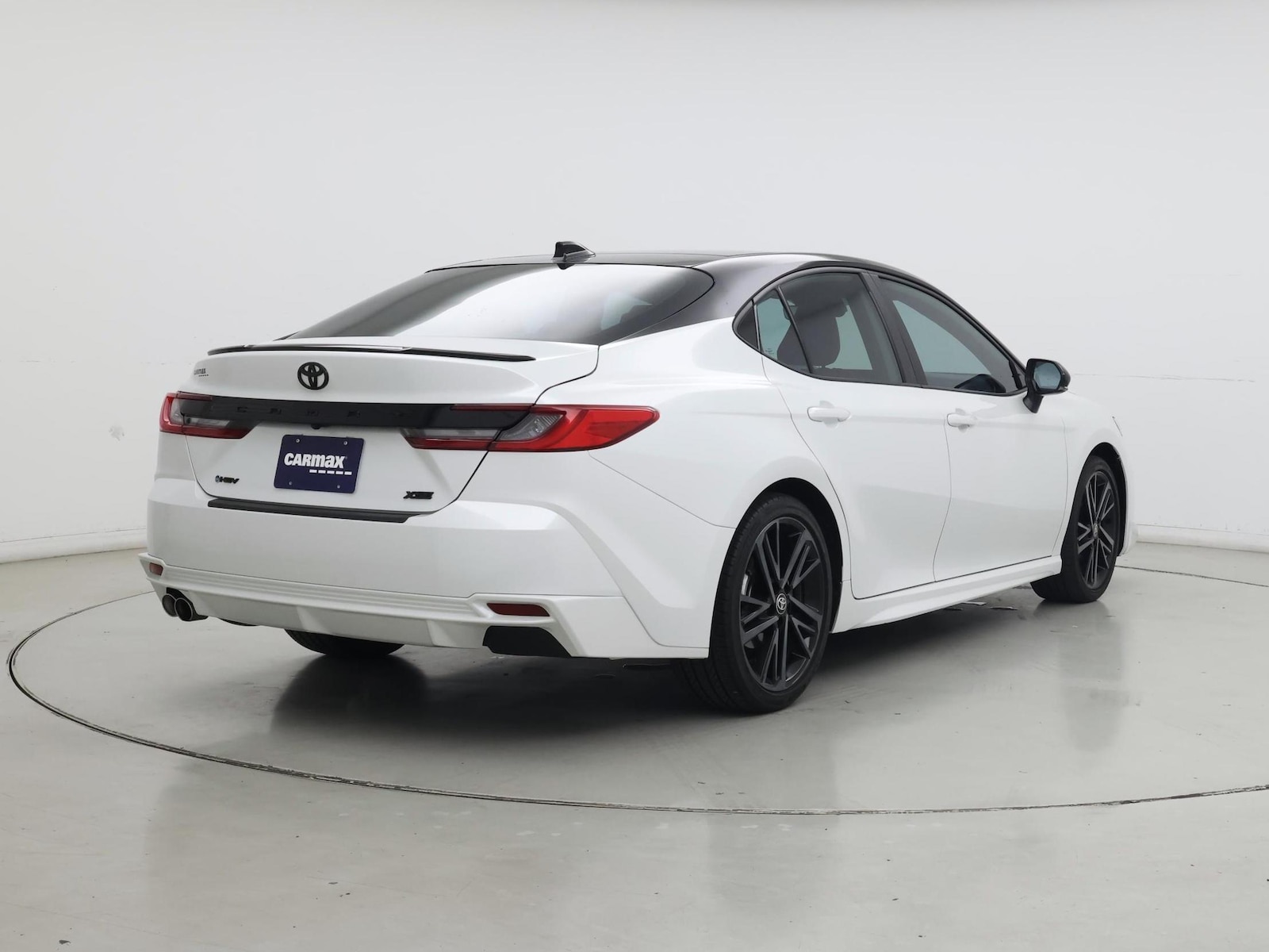 2025 Toyota Camry XSE - Photo 9