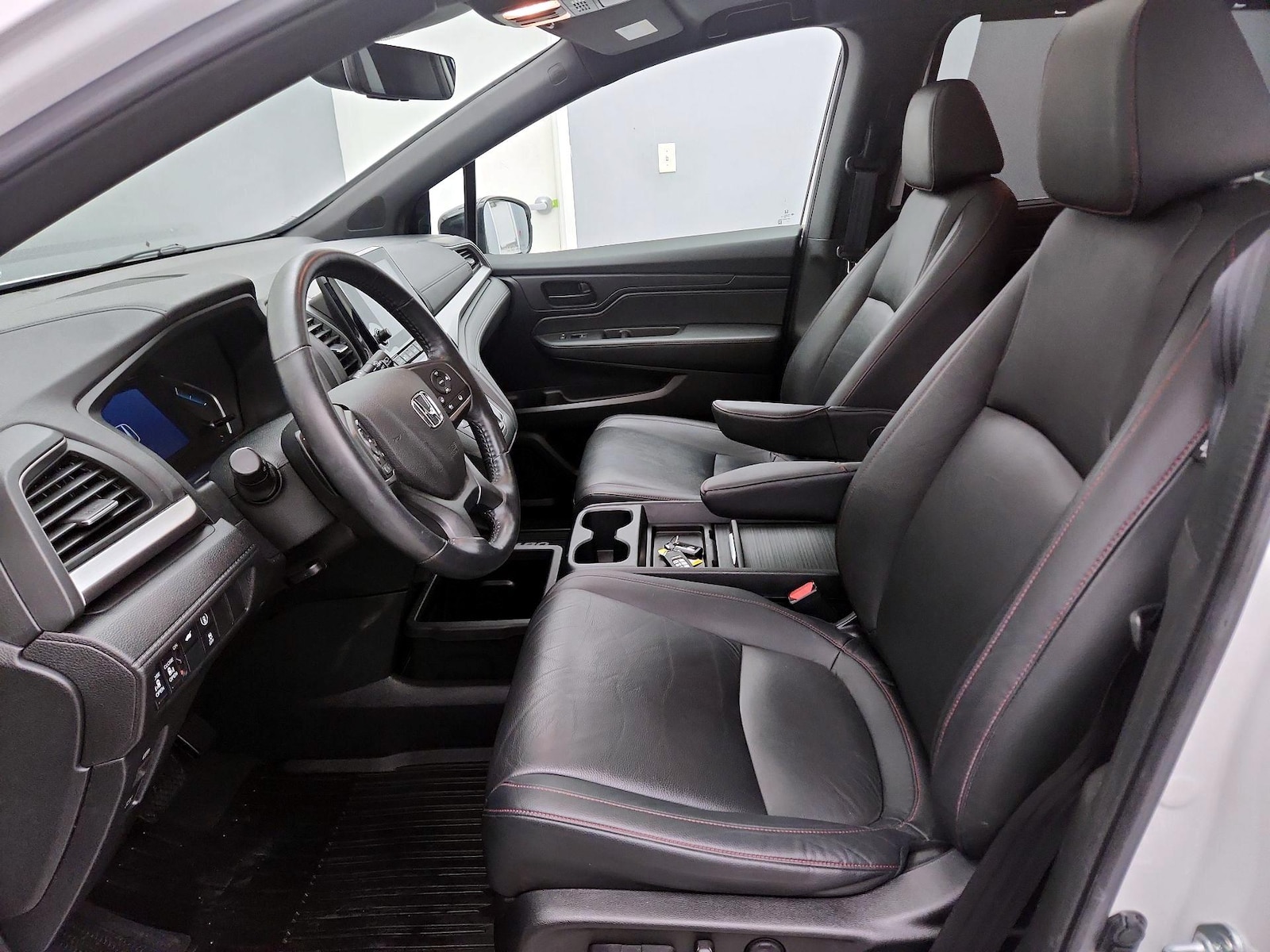 2023 Honda Odyssey SPORT - Photo 12