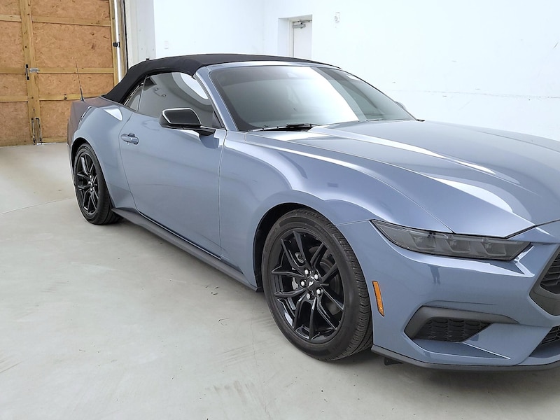 2025 Ford Mustang Ecoboost
