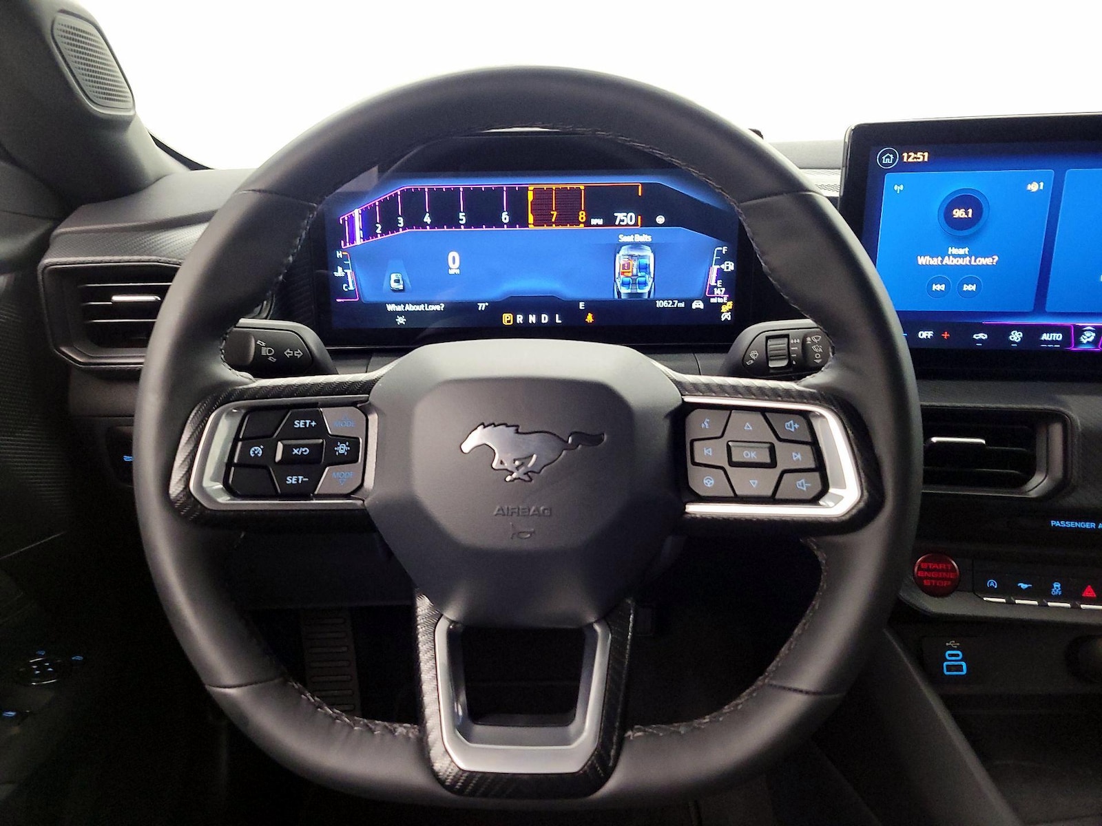 2025 Ford Mustang EcoBoost - Photo 9