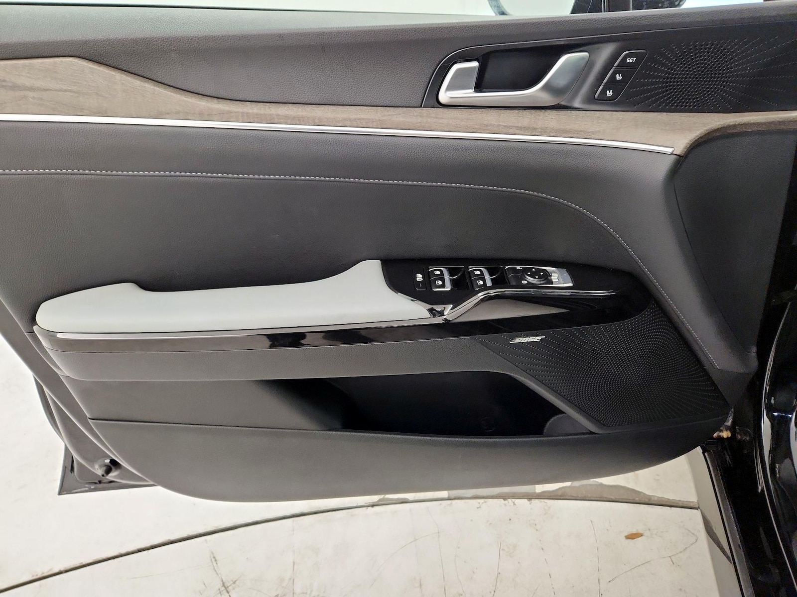 2023 Kia K5 EX - Photo 11