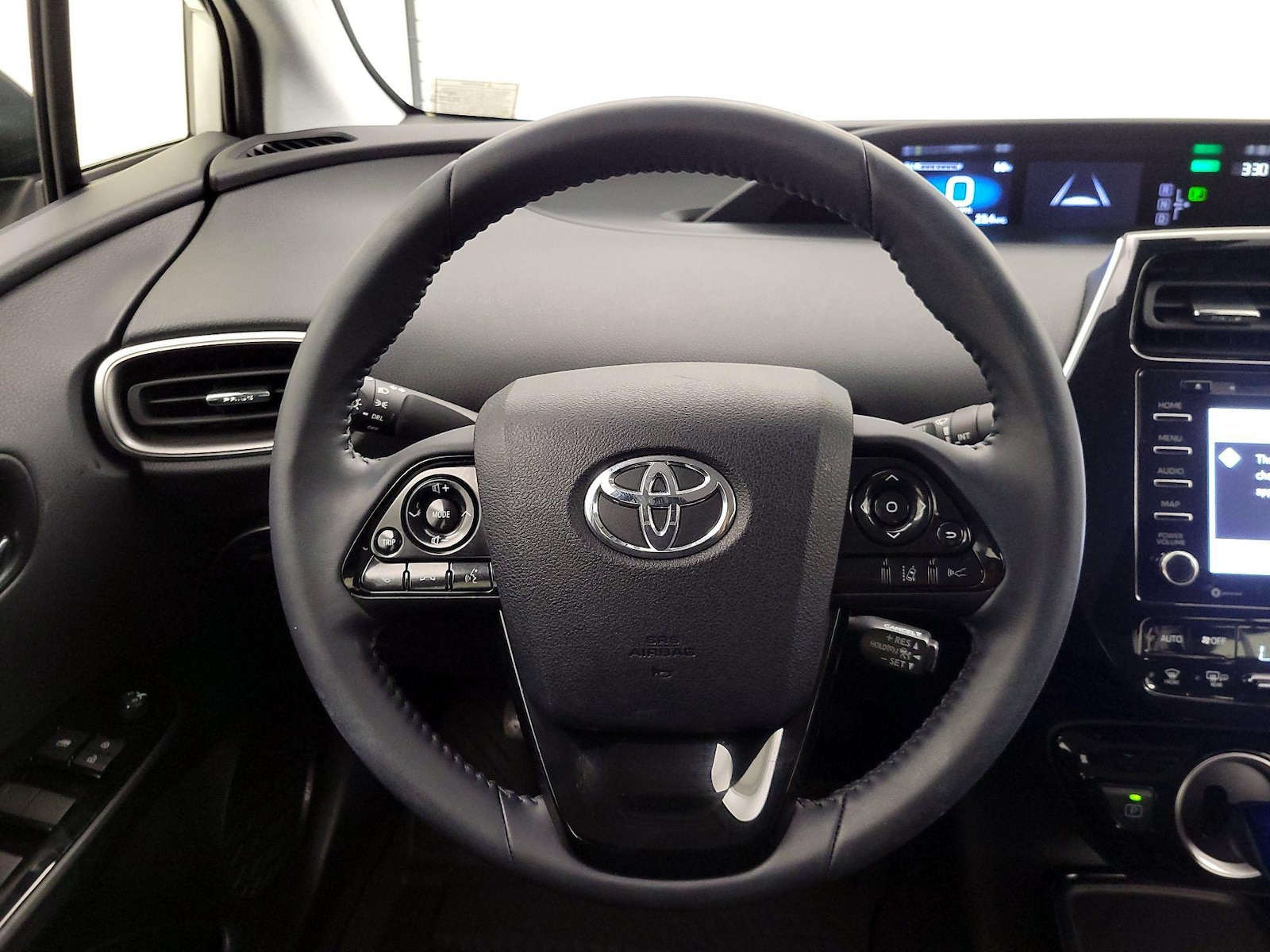 2022 Toyota Prius Prime LE - Photo 11