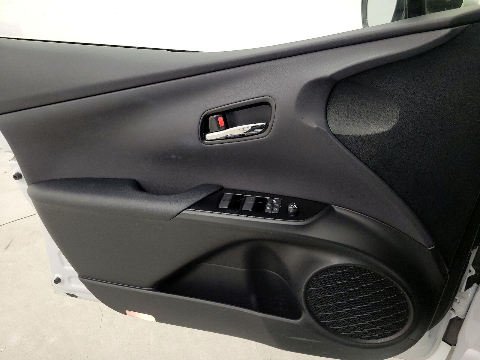 2022 Toyota Prius Prime LE - Photo 13