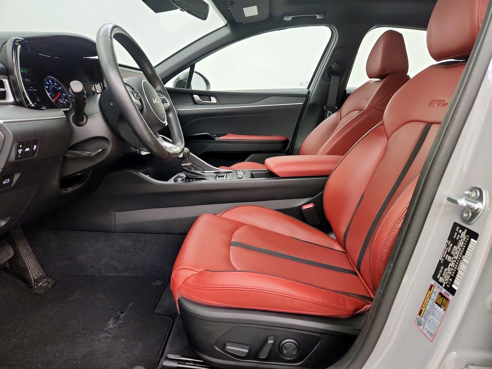 2024 Kia K5 GT-Line - Photo 12