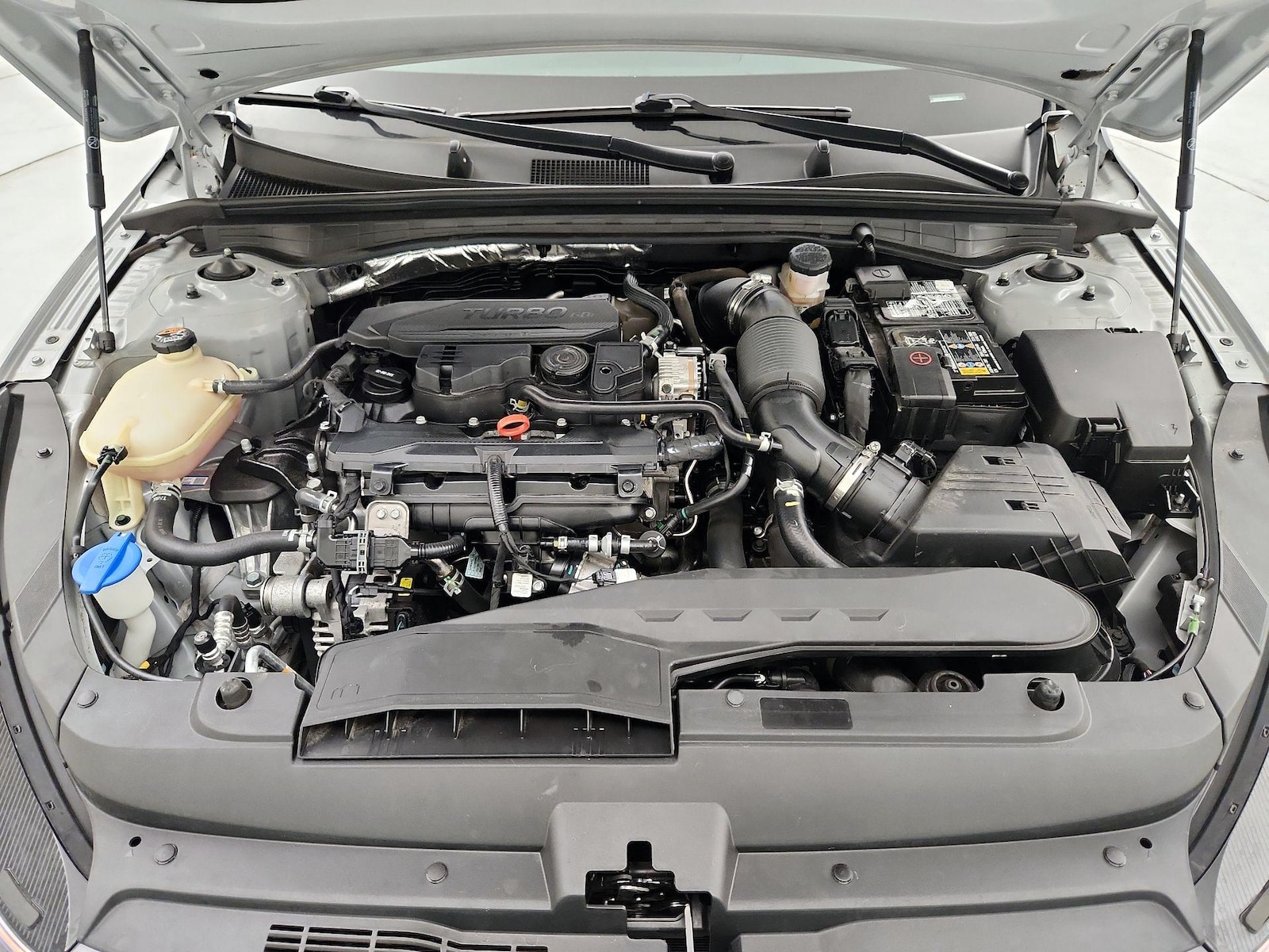 2024 Kia K5 GT-Line - Photo 24