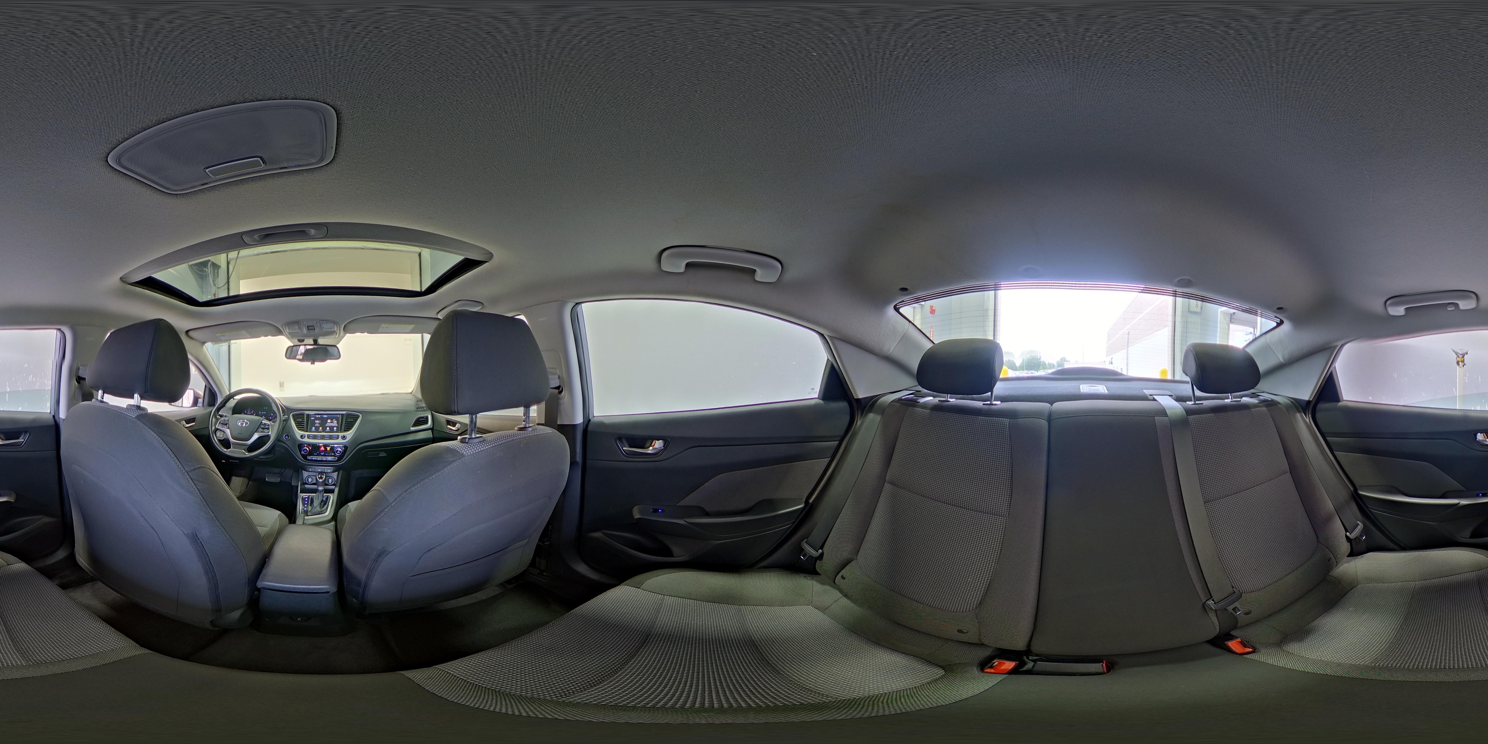 2021 Hyundai Accent Limited - Photo 26