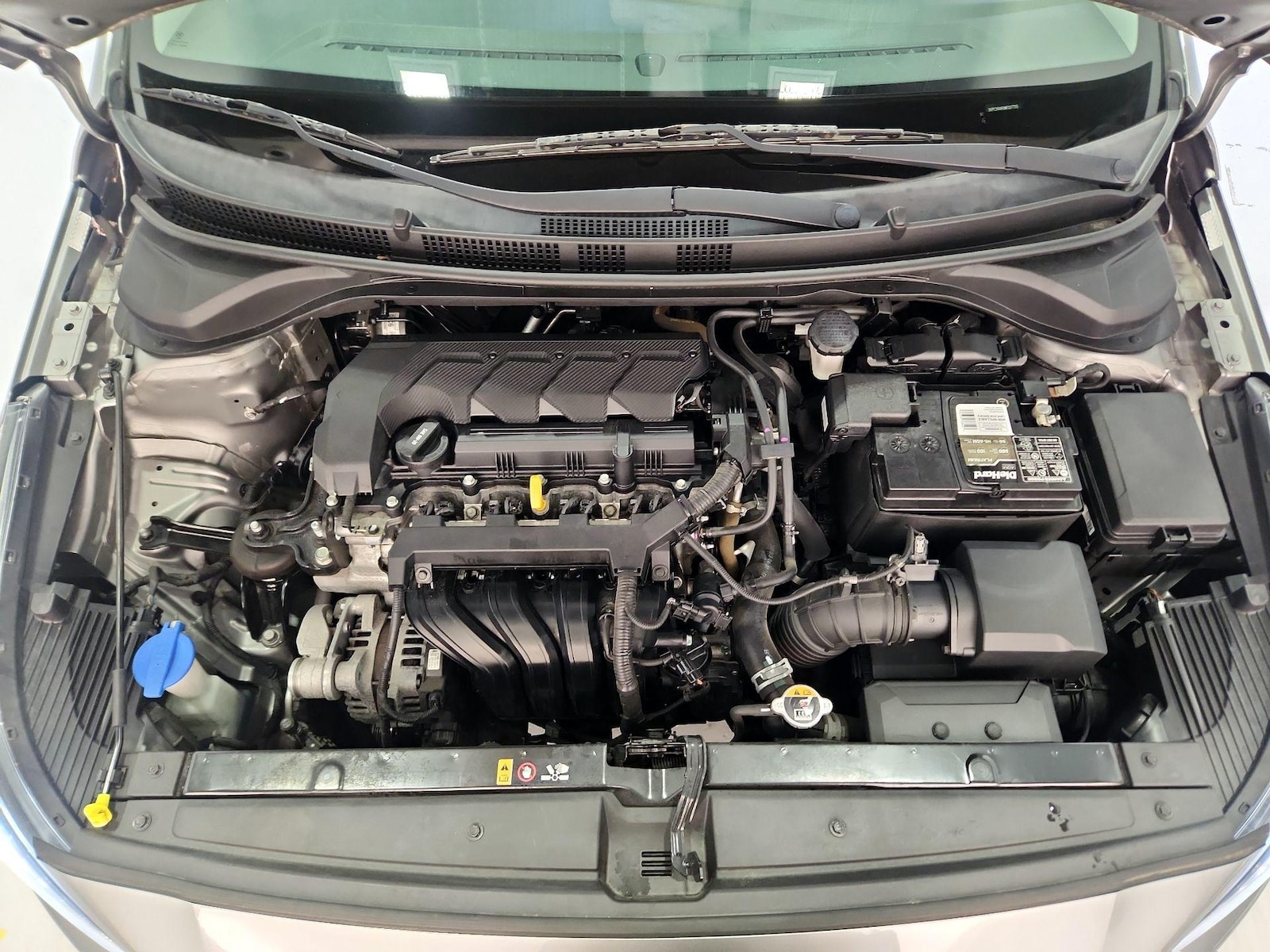 2021 Hyundai Accent Limited - Photo 23