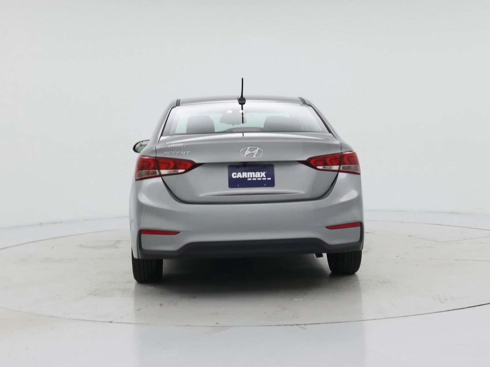 2021 Hyundai Accent Limited - Photo 7