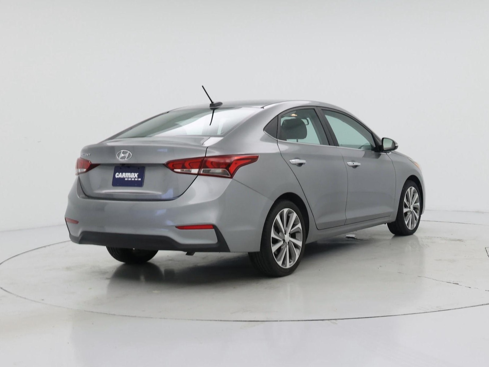 2021 Hyundai Accent Limited - Photo 9