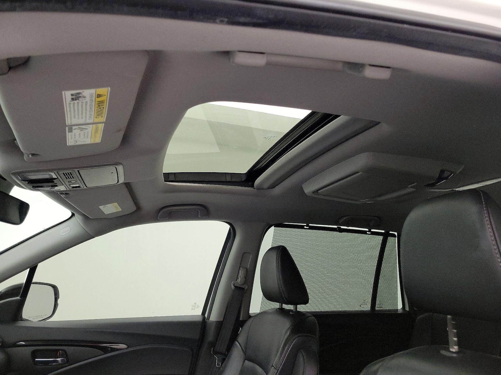 Sunroof(s) & Overhead Airbags