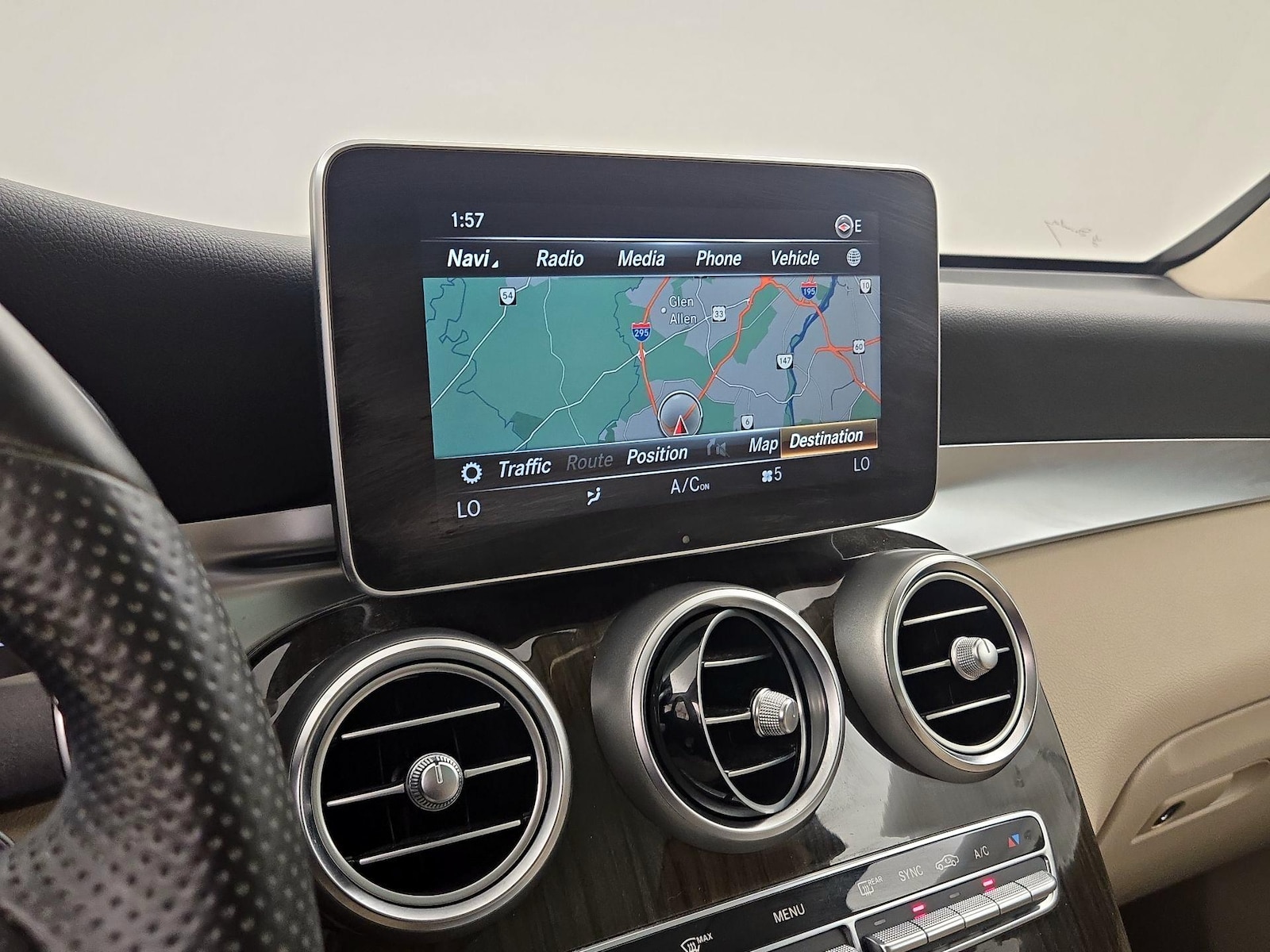 2018 Mercedes-Benz GLC GLC300 - Photo 15