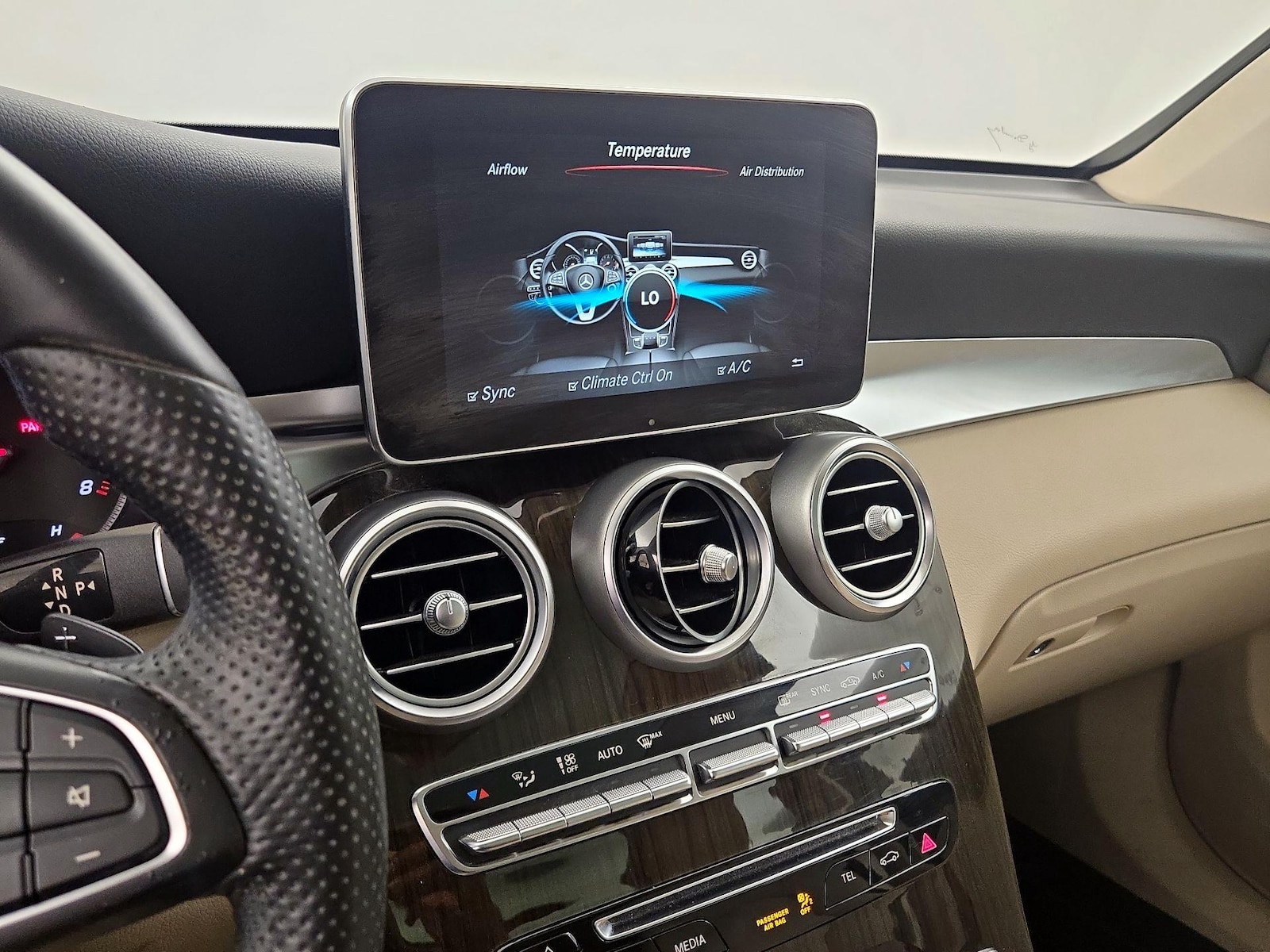 2018 Mercedes-Benz GLC GLC300 - Photo 18