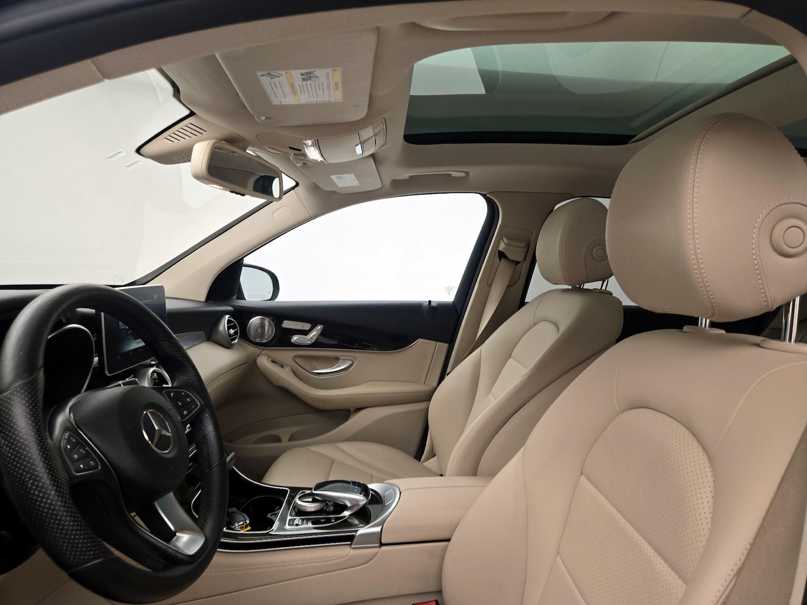 2018 Mercedes-Benz GLC GLC300 - Photo 21