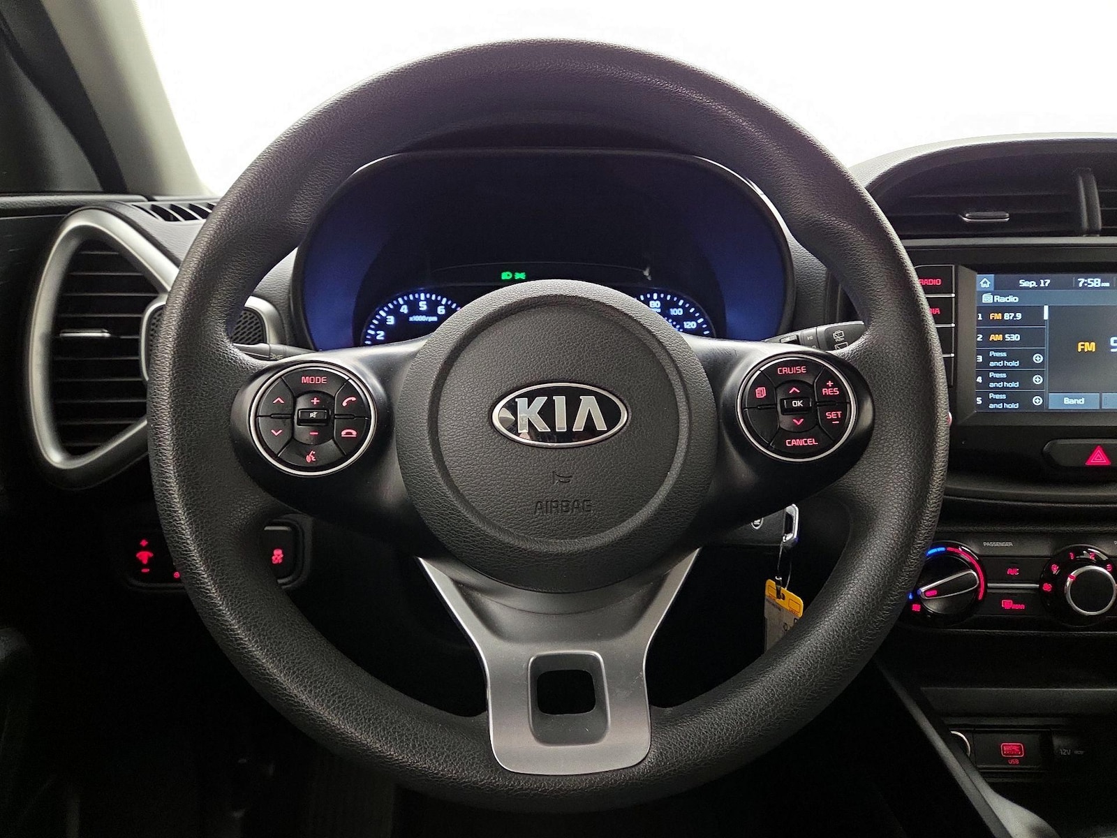 2021 Kia Soul S - Photo 11