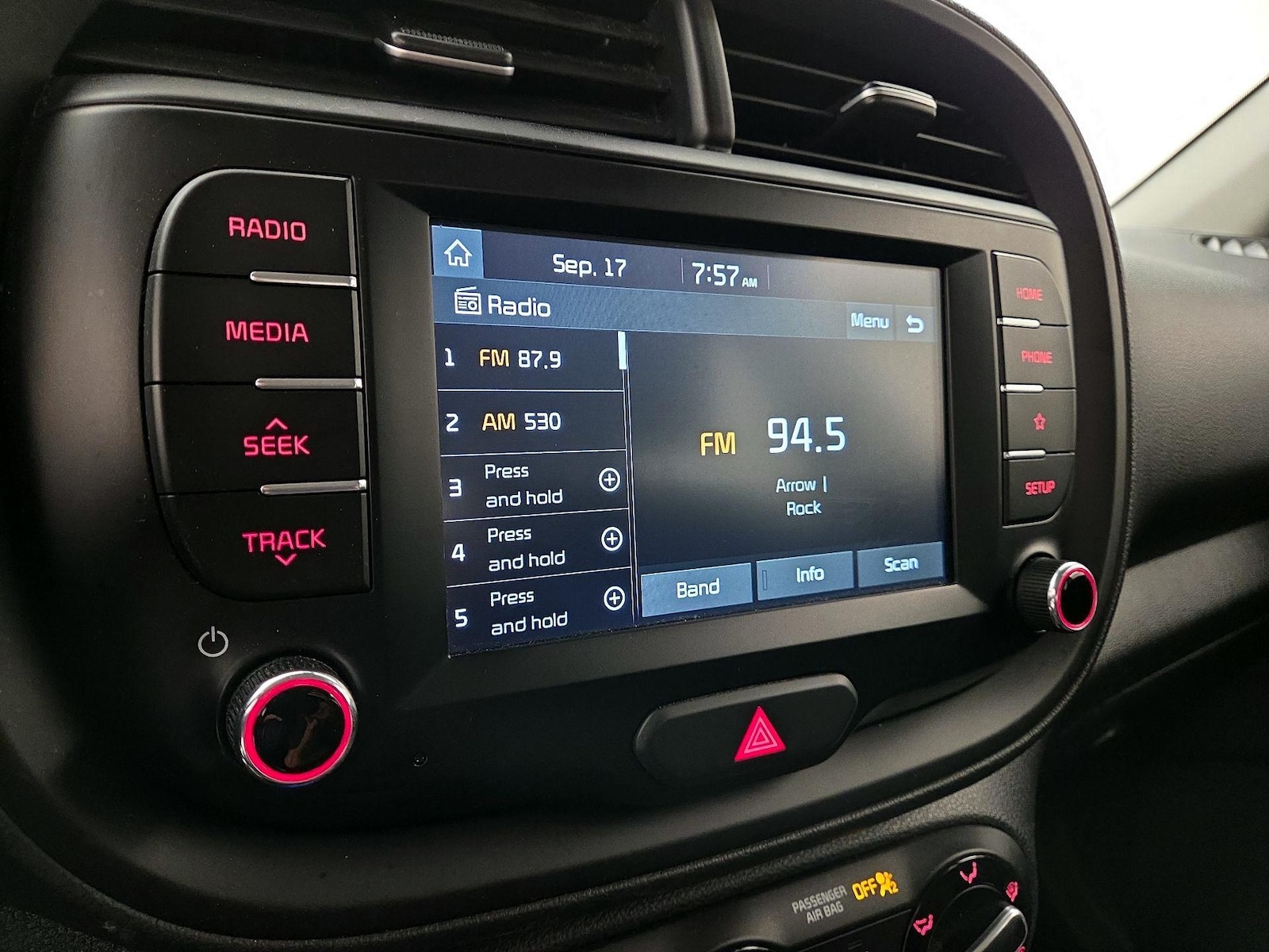2021 Kia Soul S - Photo 16