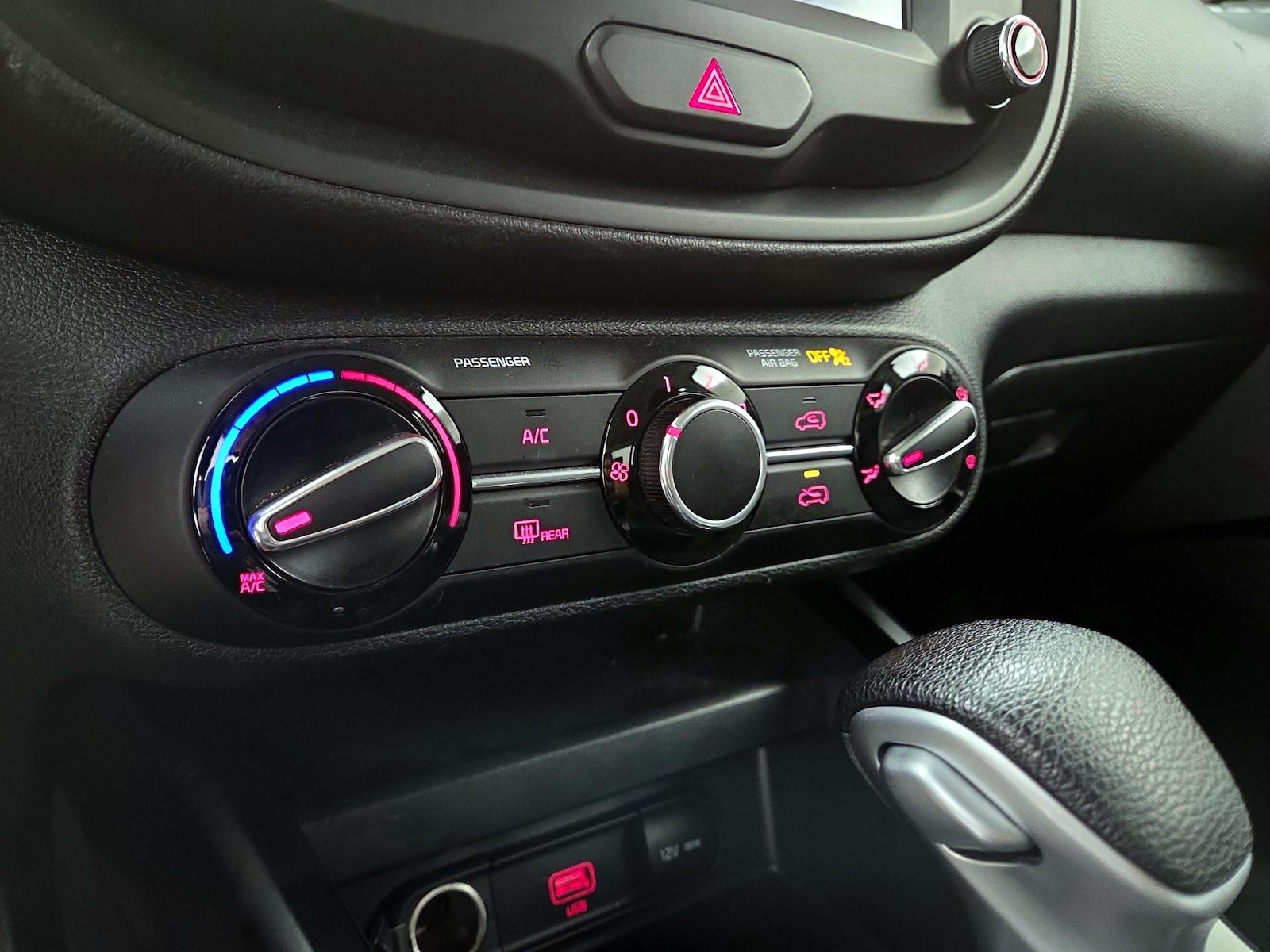 2021 Kia Soul S - Photo 17