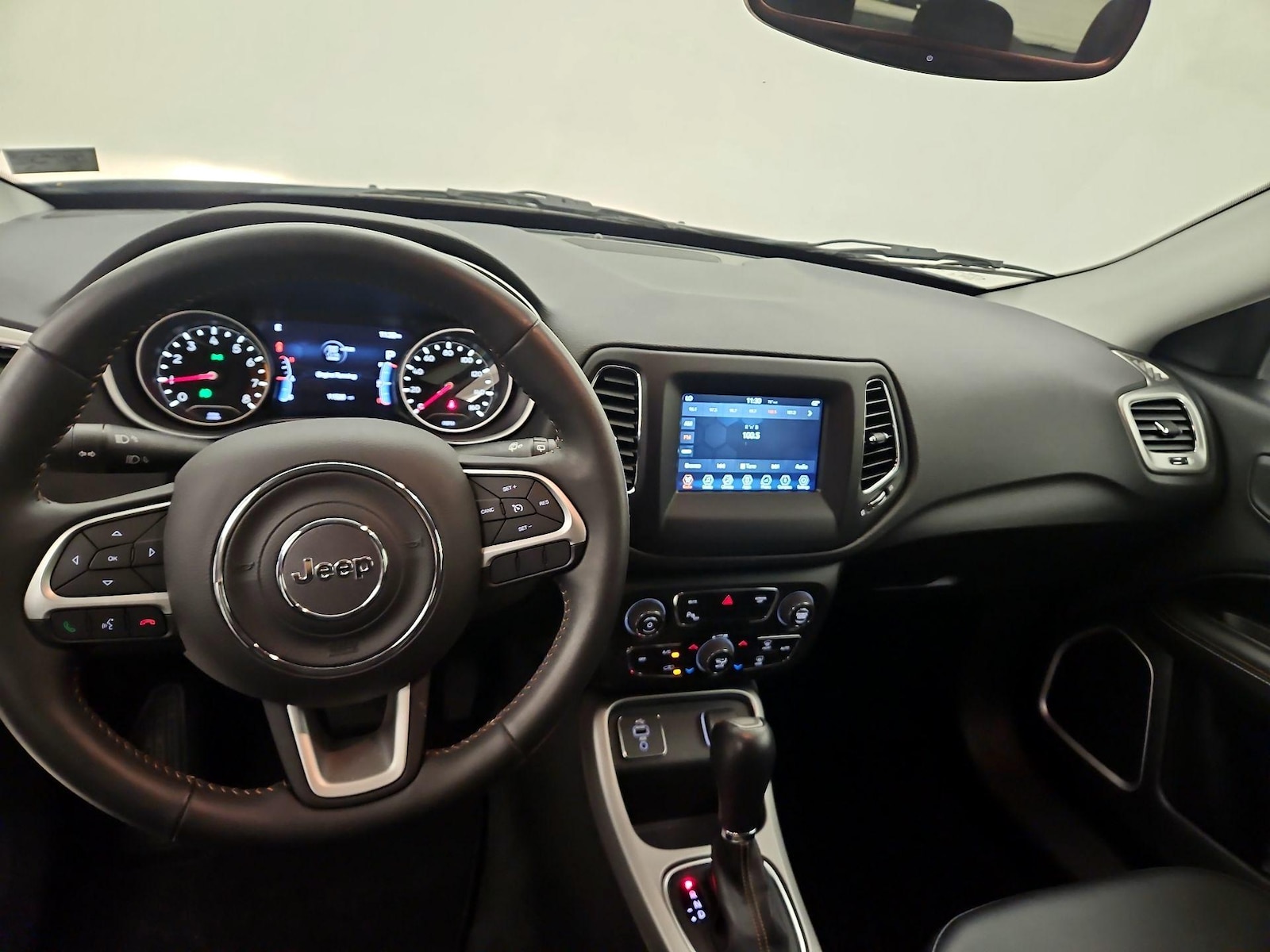 2018 Jeep Compass Latitude - Photo 10