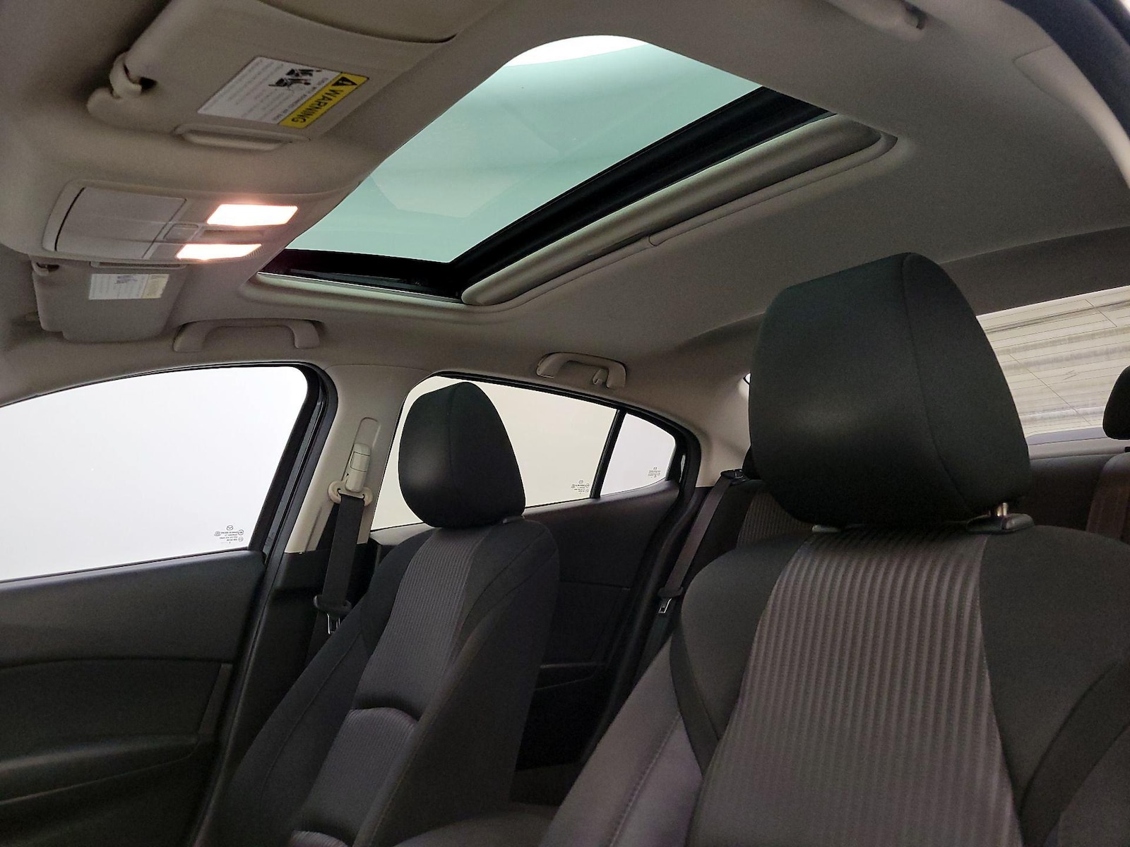 Sunroof(s) & Overhead Airbags