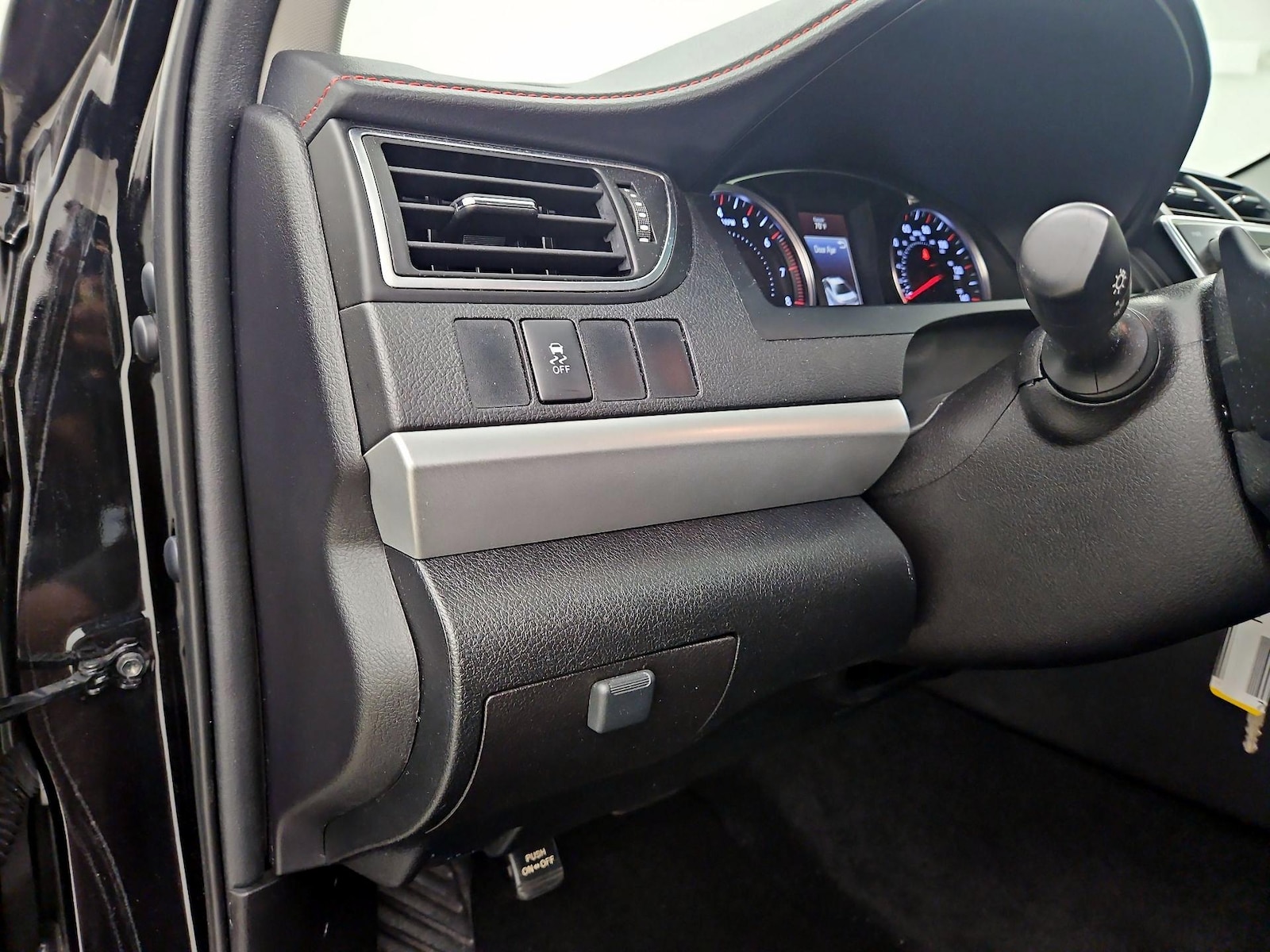 2016 Toyota Camry Special Edition - Photo 14