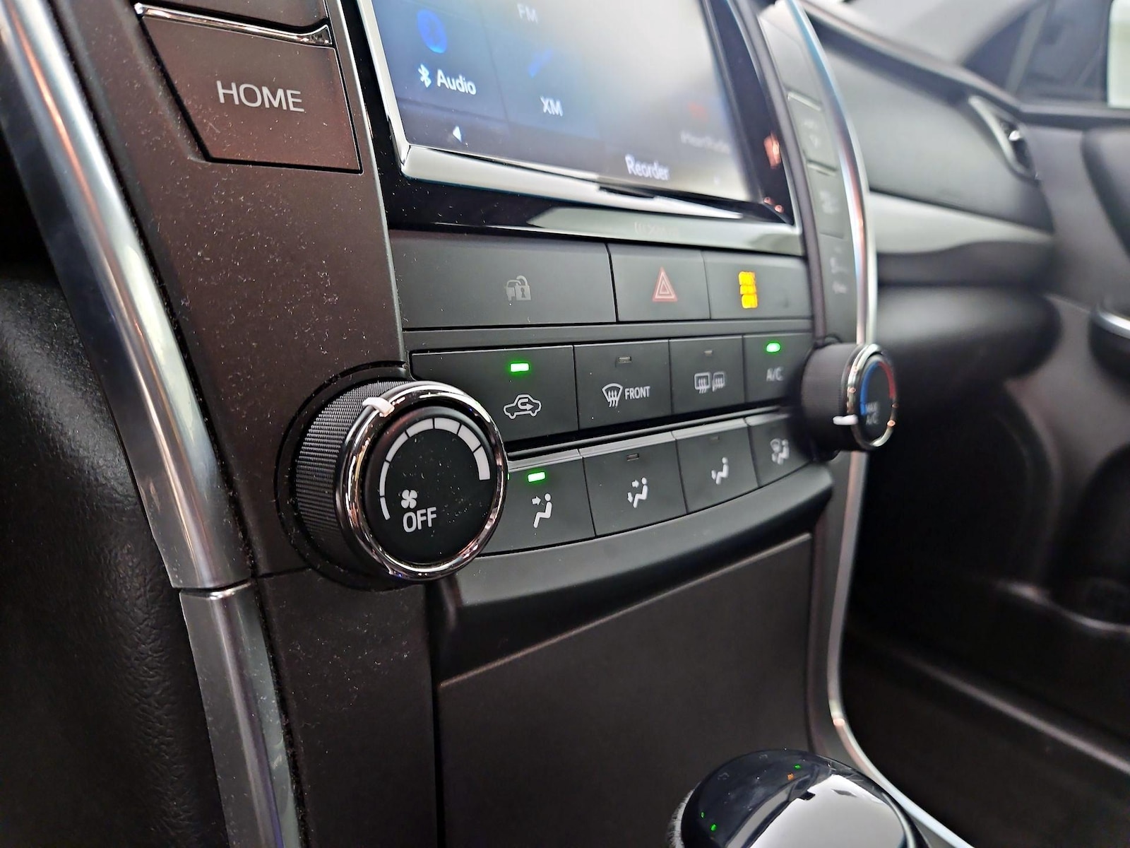 2016 Toyota Camry Special Edition - Photo 18