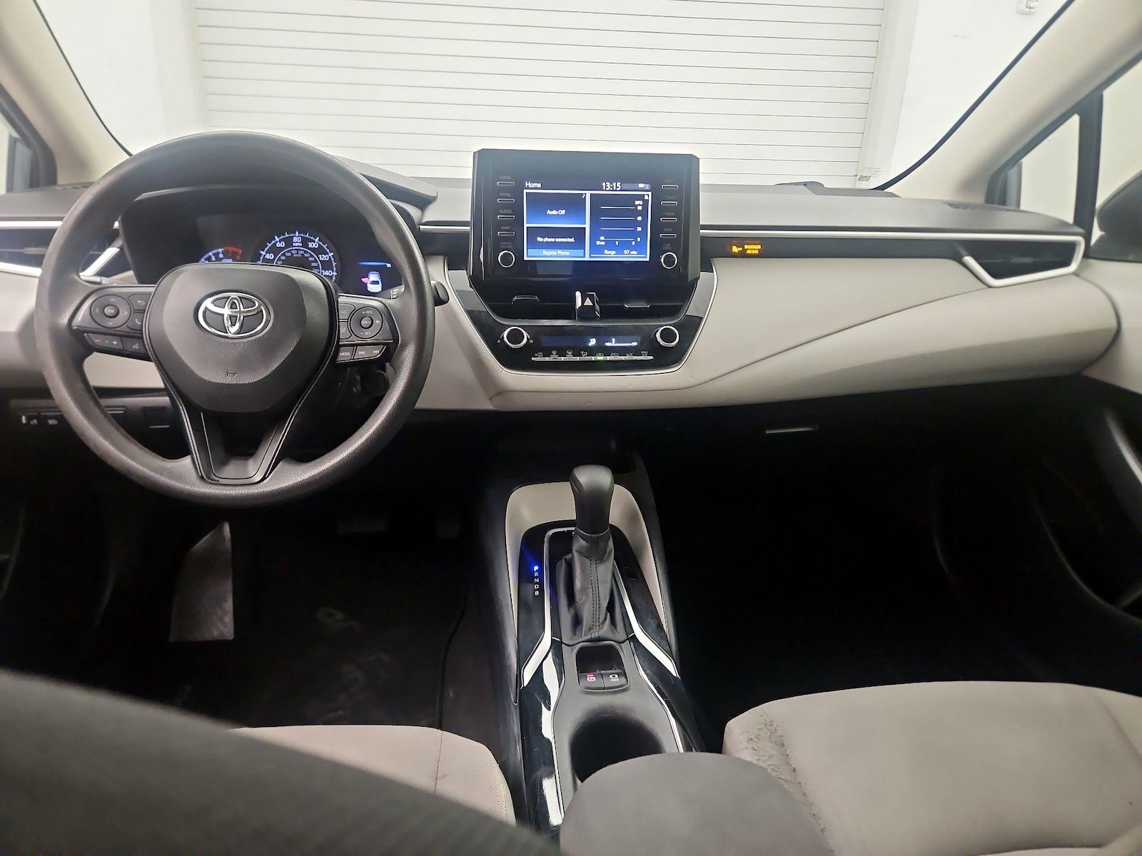 2020 Toyota Corolla L - Photo 10