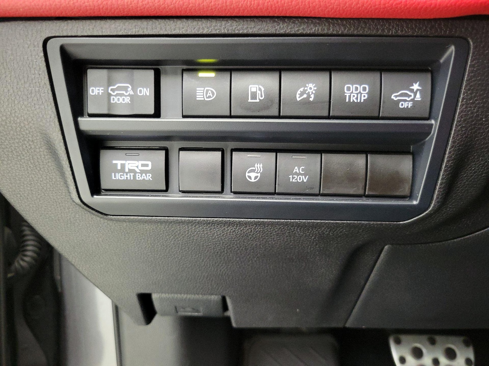 2025 Toyota Sequoia TRD Pro - Photo 14
