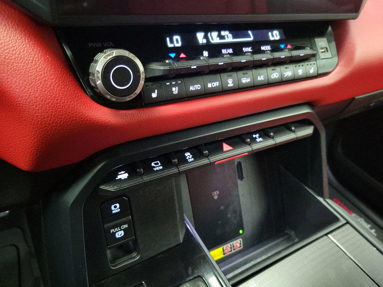 2025 Toyota Sequoia TRD Pro - Photo 18