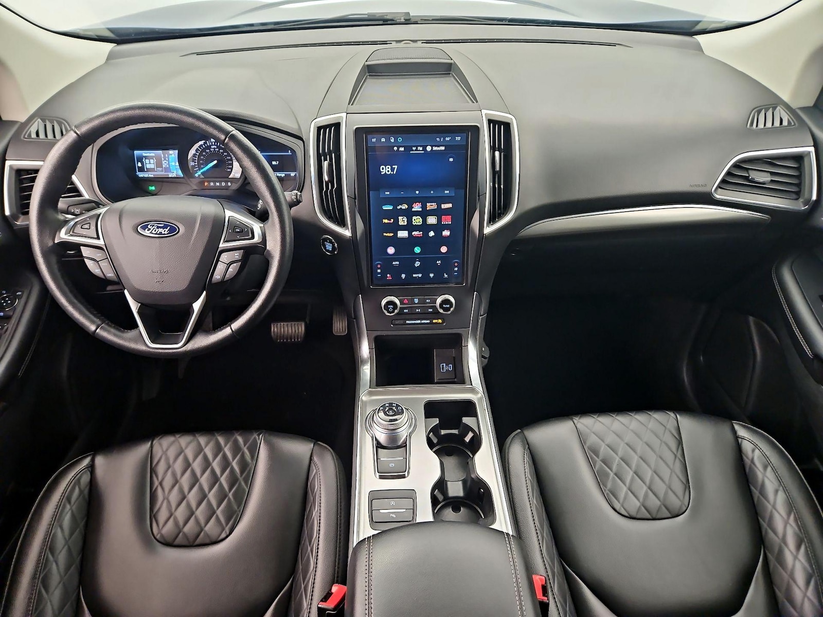 2024 Ford Edge Titanium - Photo 10
