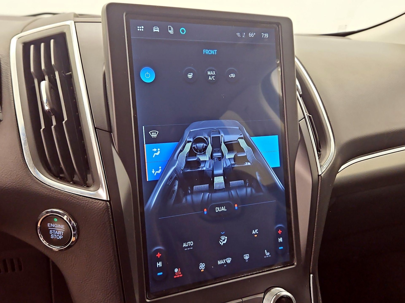 2024 Ford Edge Titanium - Photo 17