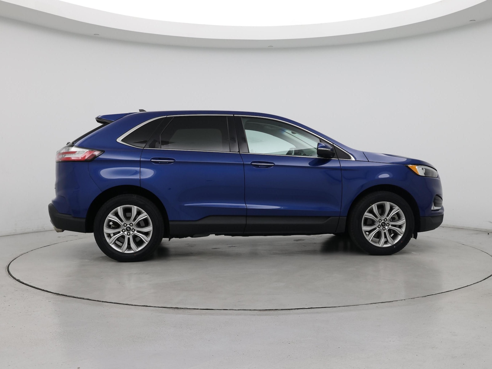 2024 Ford Edge Titanium - Photo 8