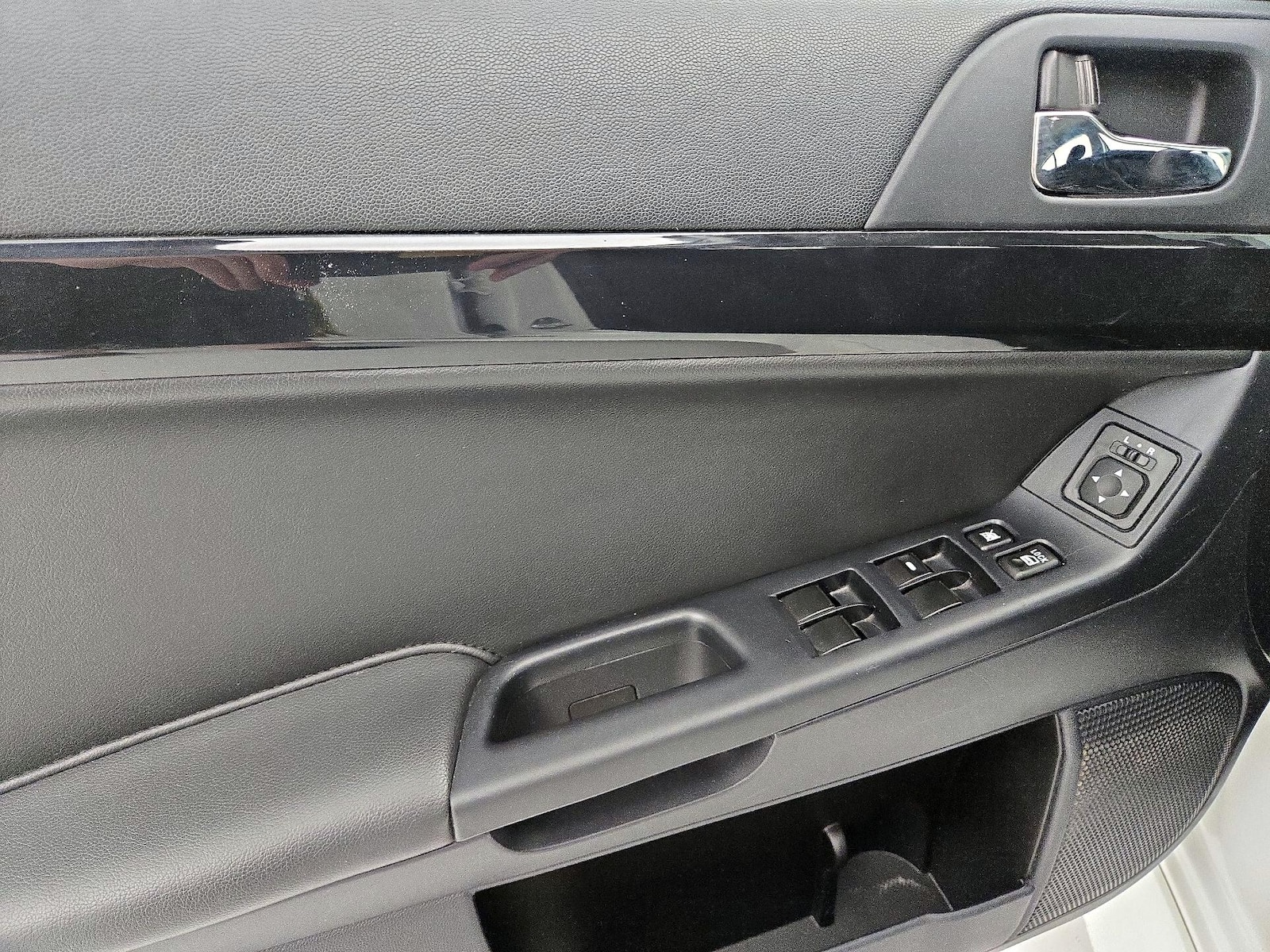 2016 Mitsubishi Lancer SEL - Photo 13