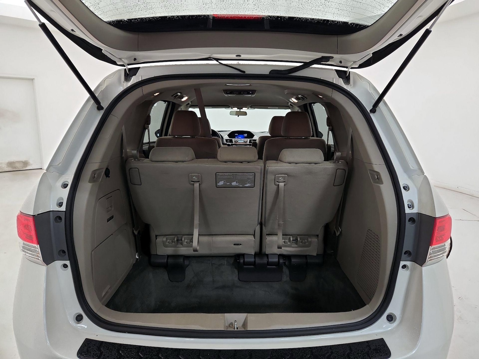 2016 Honda Odyssey SE - Photo 19