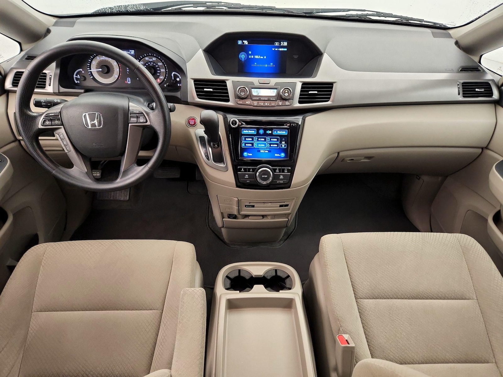 2016 Honda Odyssey SE - Photo 8
