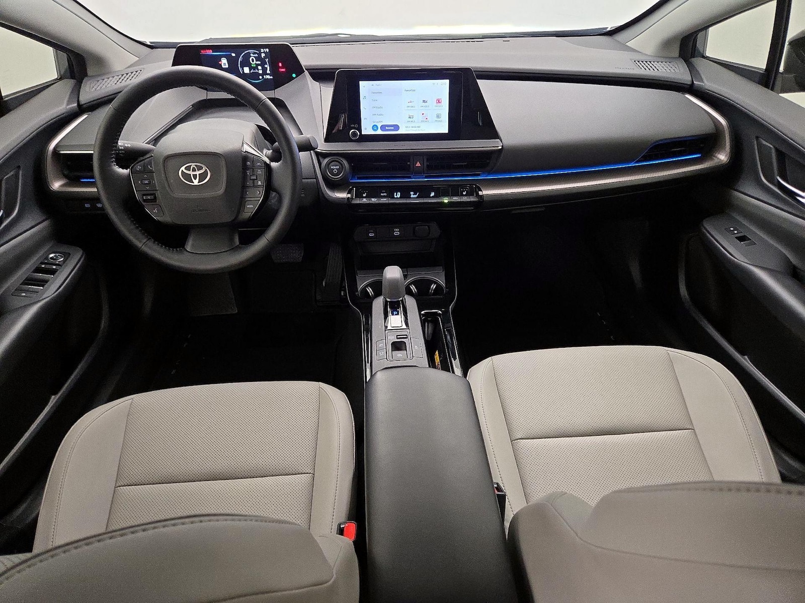 2024 Toyota Prius XLE - Photo 10