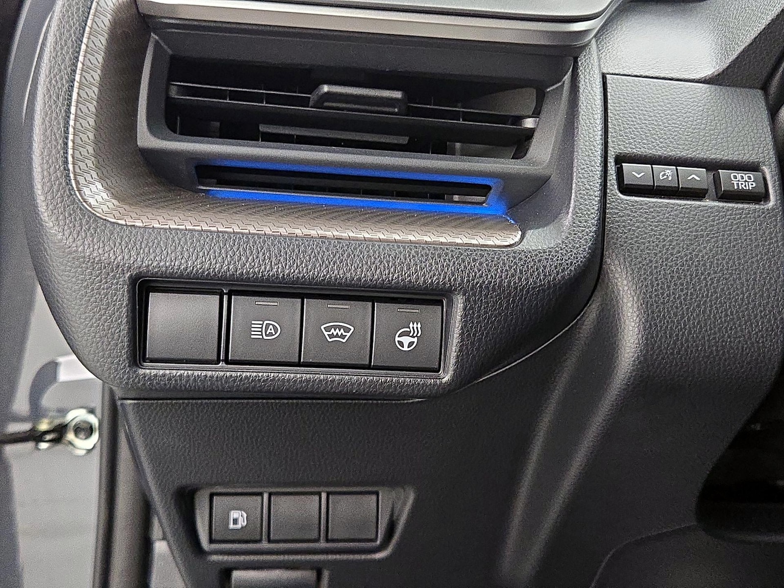 2024 Toyota Prius XLE - Photo 14