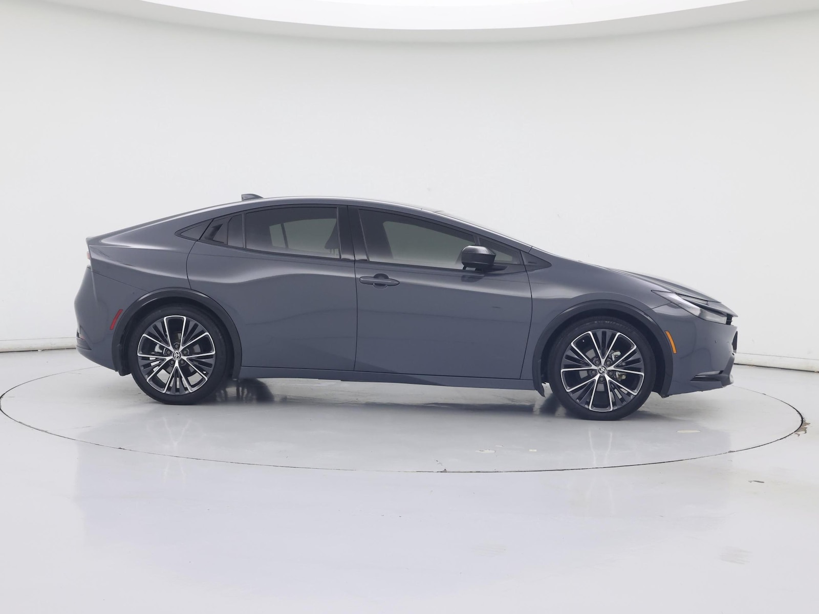 2024 Toyota Prius XLE - Photo 8