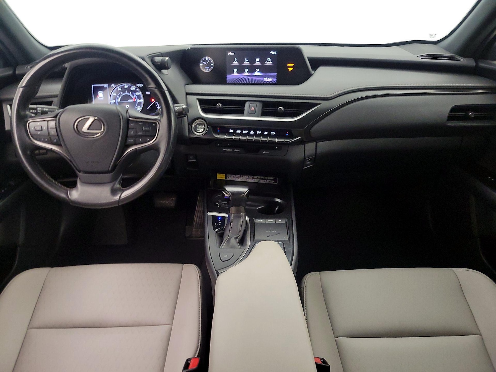 2021 Lexus UX 200 - Photo 10