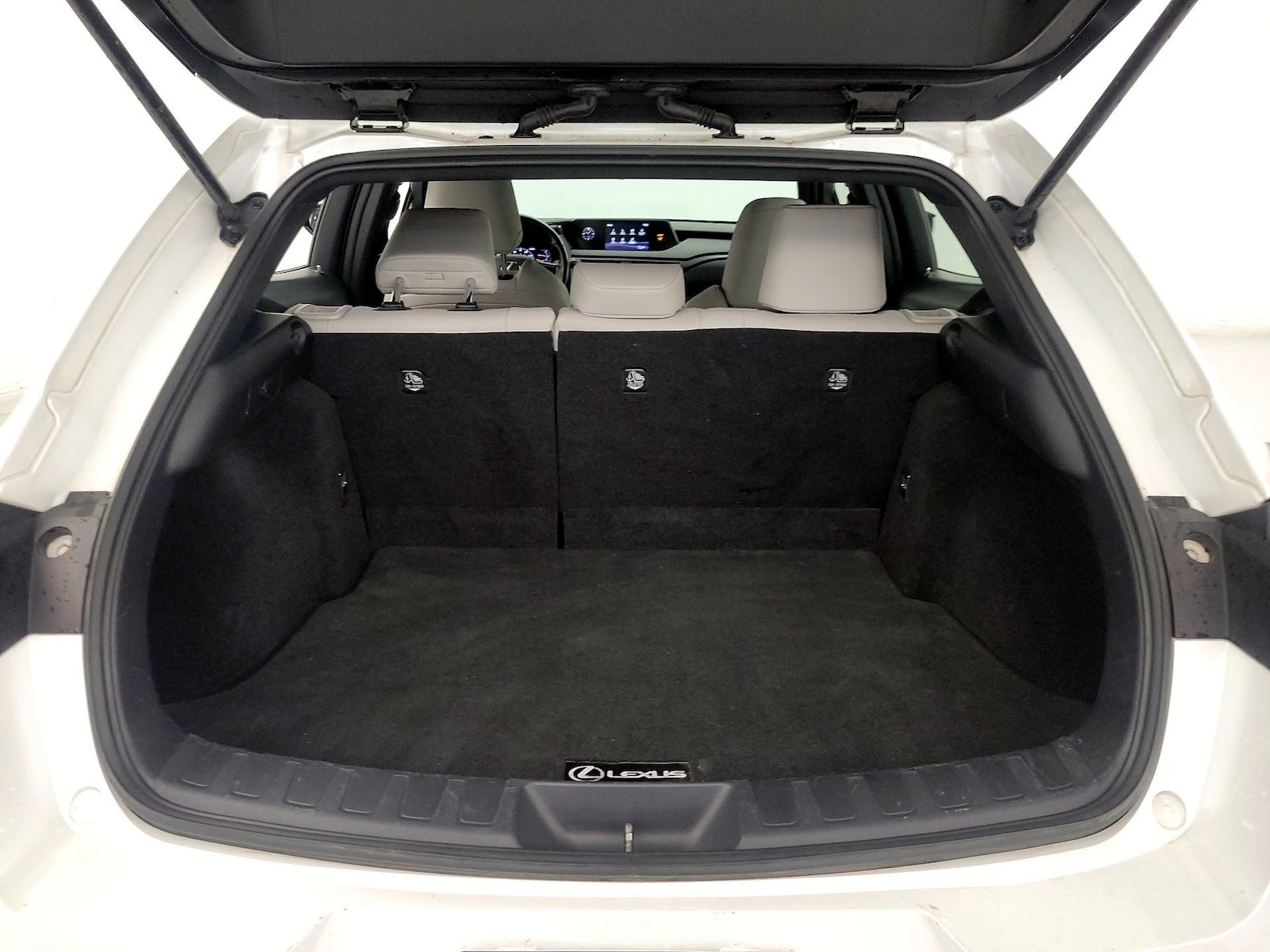 2021 Lexus UX 200 - Photo 20