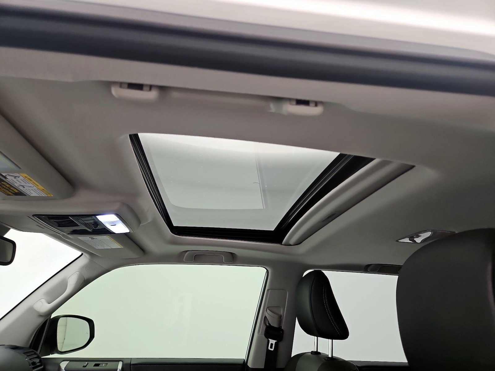Sunroof(s) & Overhead Airbags