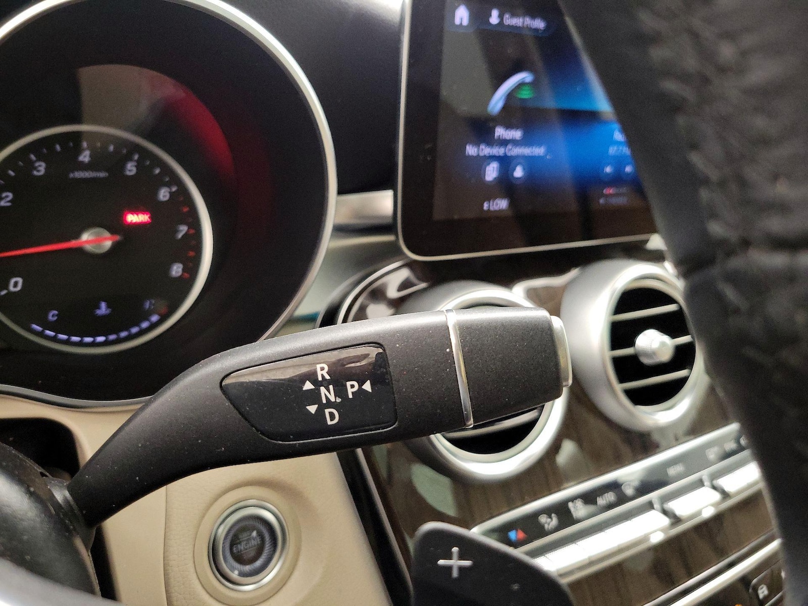 2022 Mercedes-Benz GLC GLC300 - Photo 18